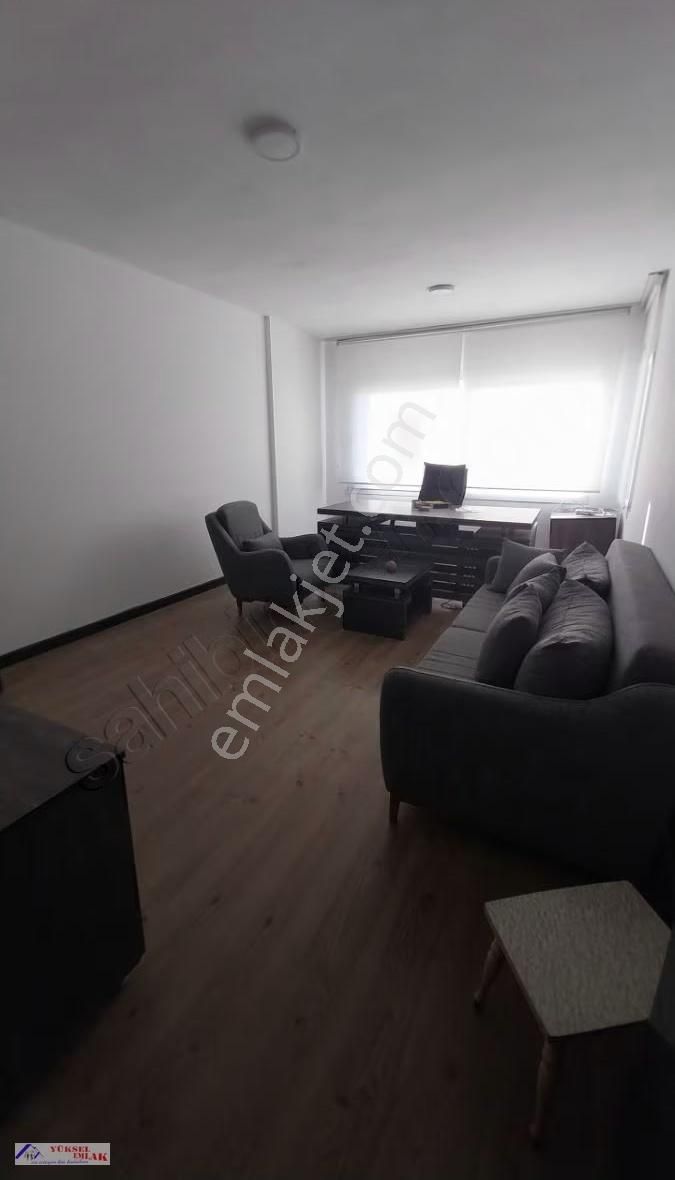 Urla Tam Merkezde Eşyalı Kiralık Ofis