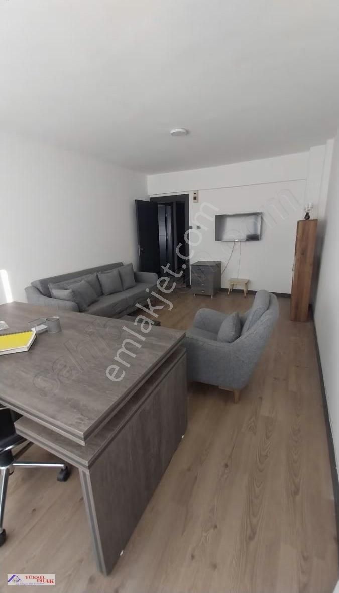 Urla Tam Merkezde Eşyalı Kiralık Ofis - Görsel 2