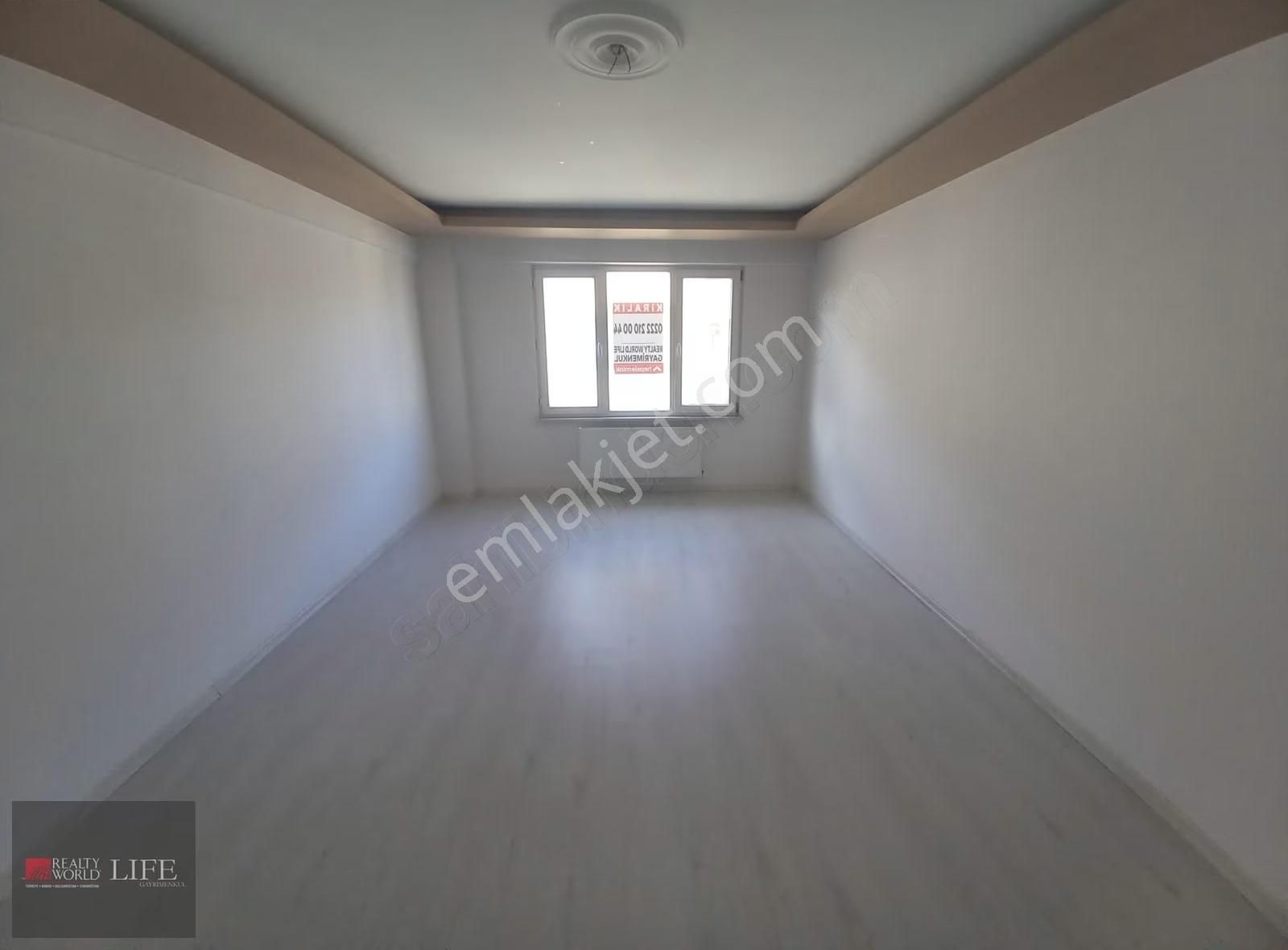 Rwlıfe// Emek Mahallesi Ercanlar Sokakta Kiralık 2+1 Daire - Görsel 25