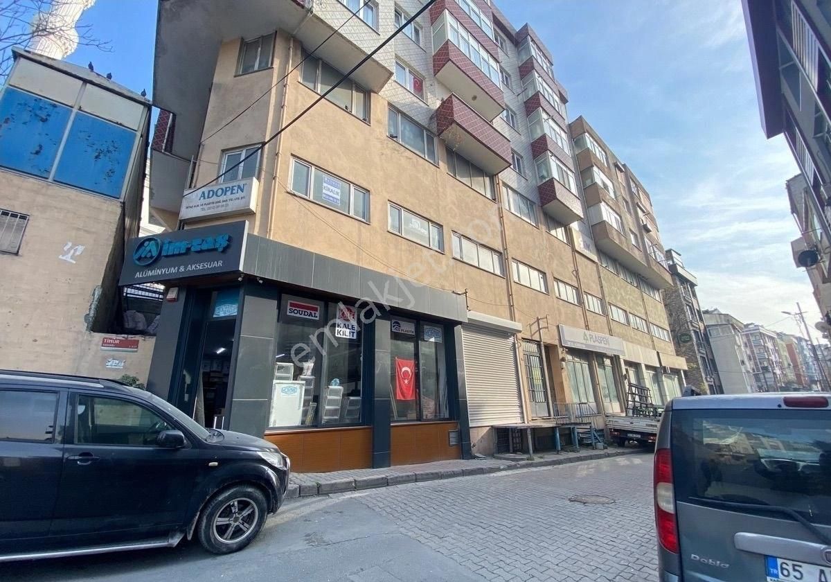 3.50 Tavan Yüksekliğinde 110m2 Kiralık Yüksek Giriş Dükkan