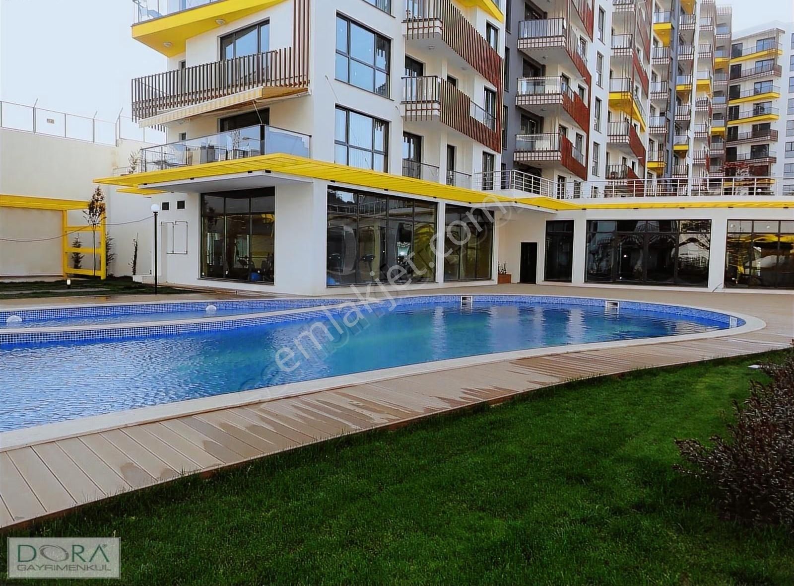 Dora'dan Optimum Gardens Sitesi 1+1 Ferah Daire