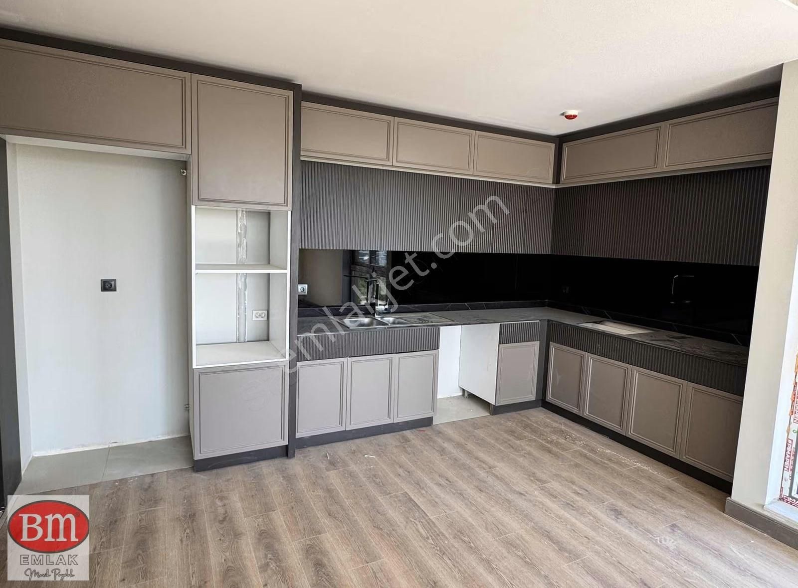 Bm"den Yenişehirde Havuzlu Site İçinde 2+1 Lüks Sıfır Daire - Görsel 4