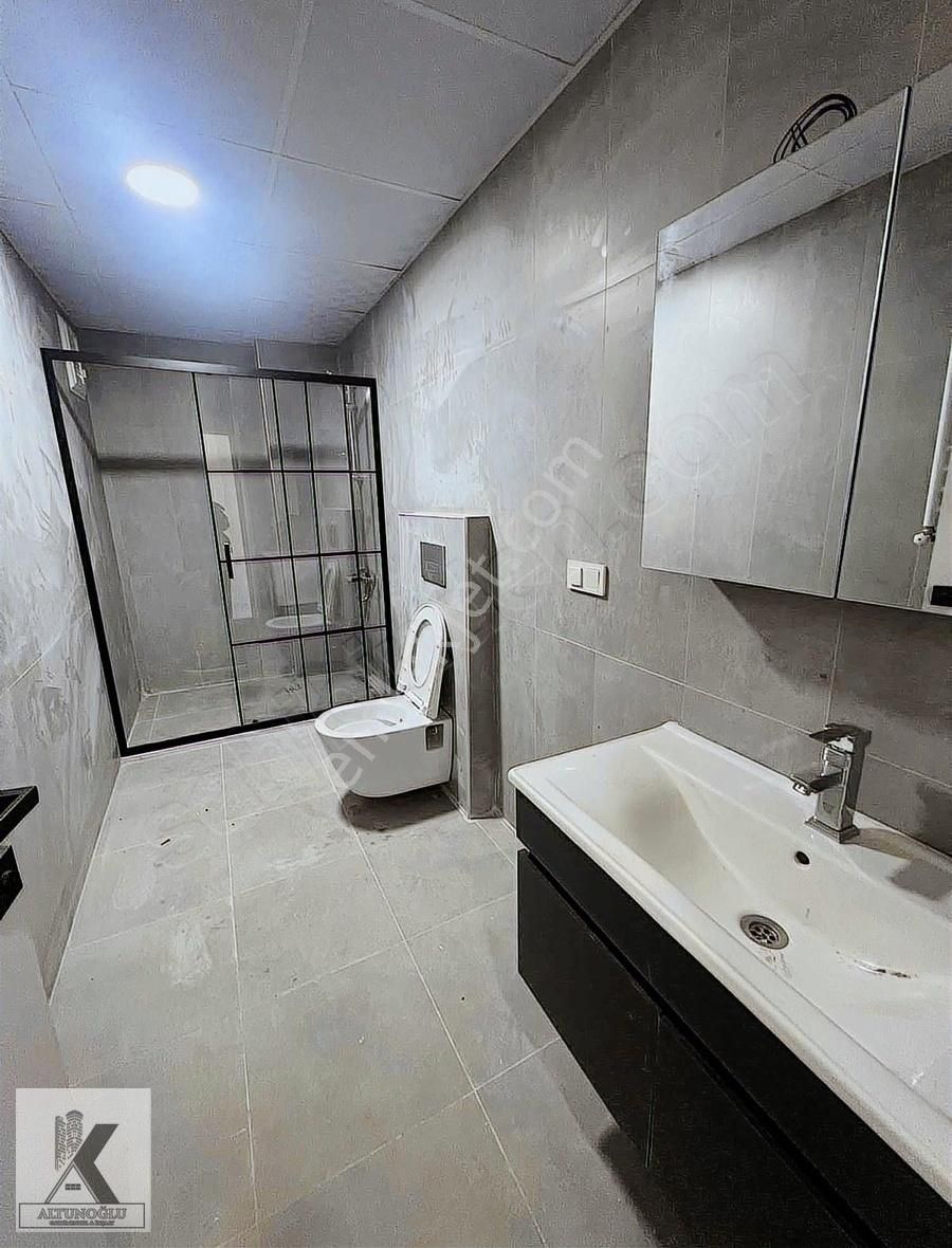 3+1 Cihangir Kaymakamlık Metrobüs Cadde Üzerinde Sıfır Ara Kat - Görsel 3