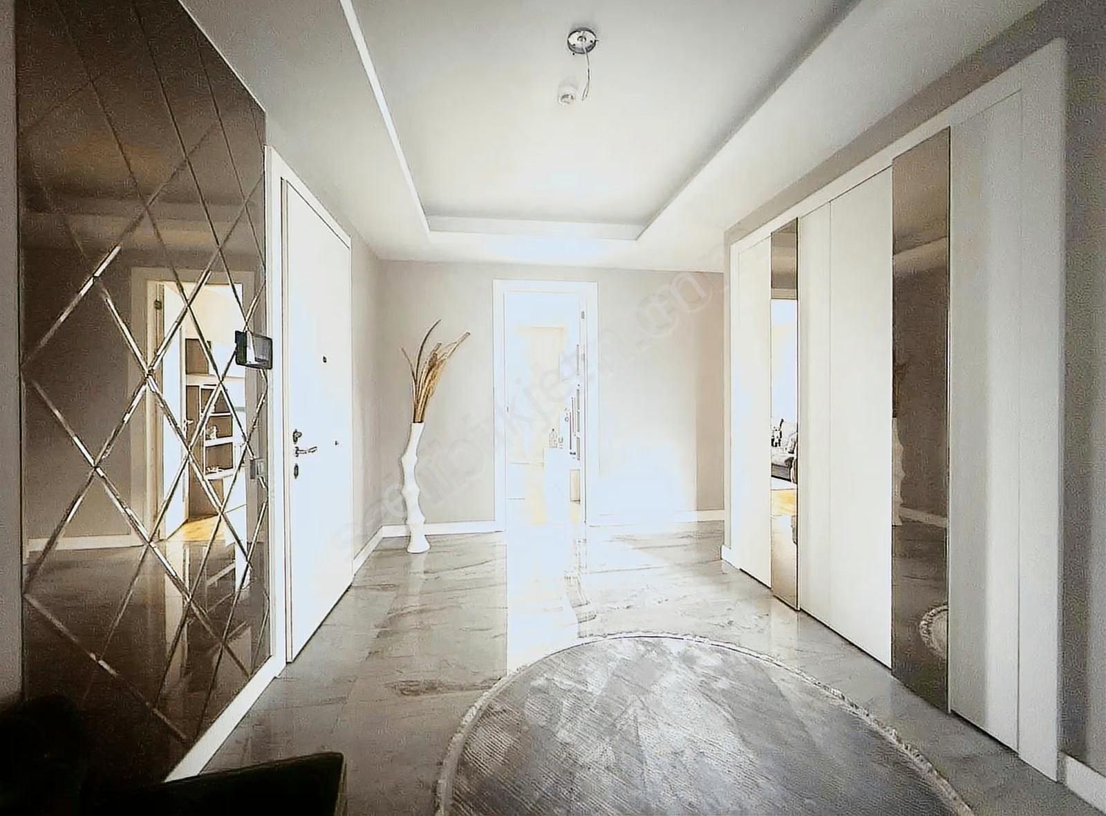 Pogadan Süper Lokasyonda Her Odası Aydınlık Ve Manzaralı 4+1 - Görsel 6