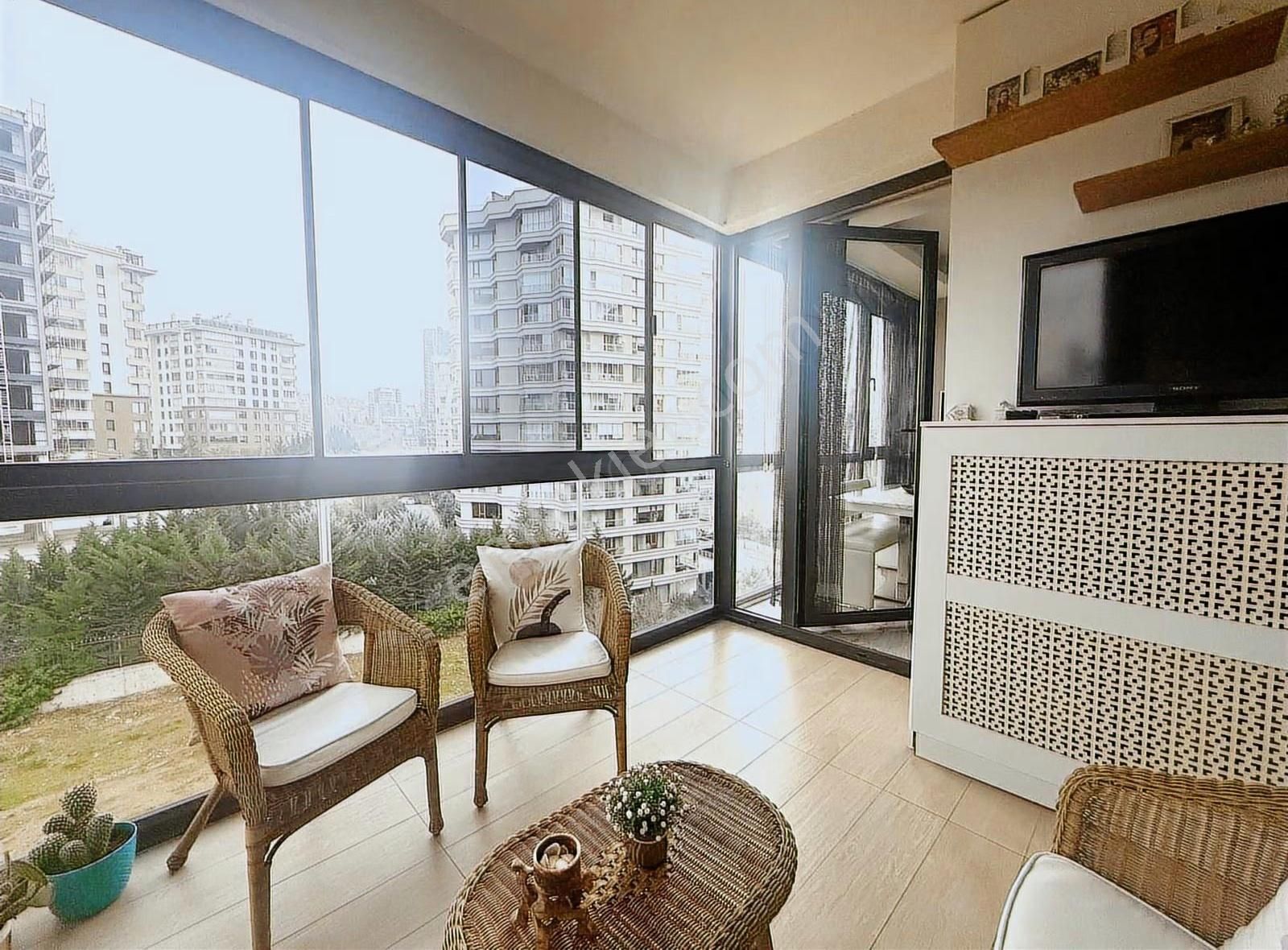 Pogadan Süper Lokasyonda Her Odası Aydınlık Ve Manzaralı 4+1 - Görsel 11