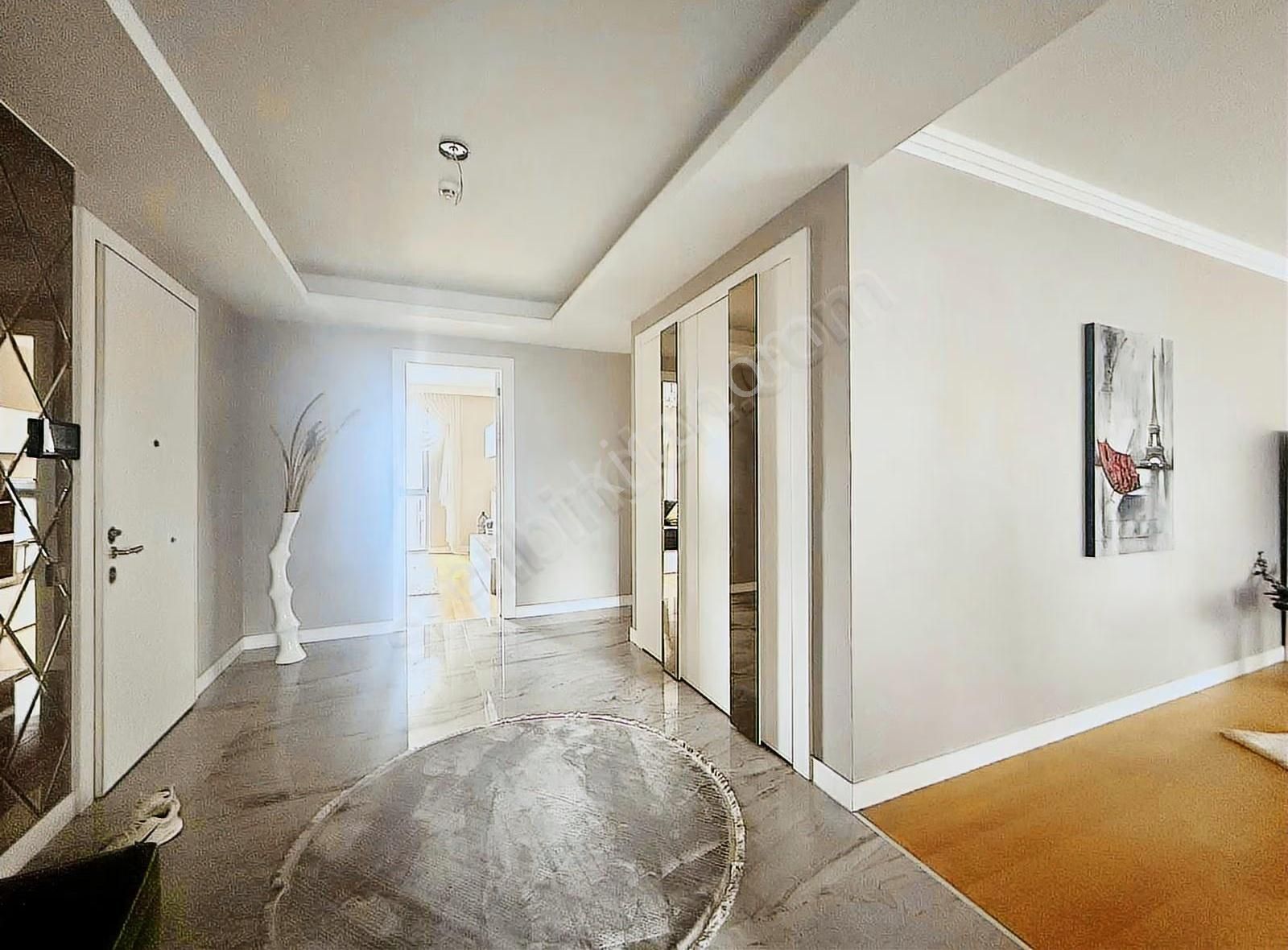 Pogadan Süper Lokasyonda Her Odası Aydınlık Ve Manzaralı 4+1 - Görsel 2