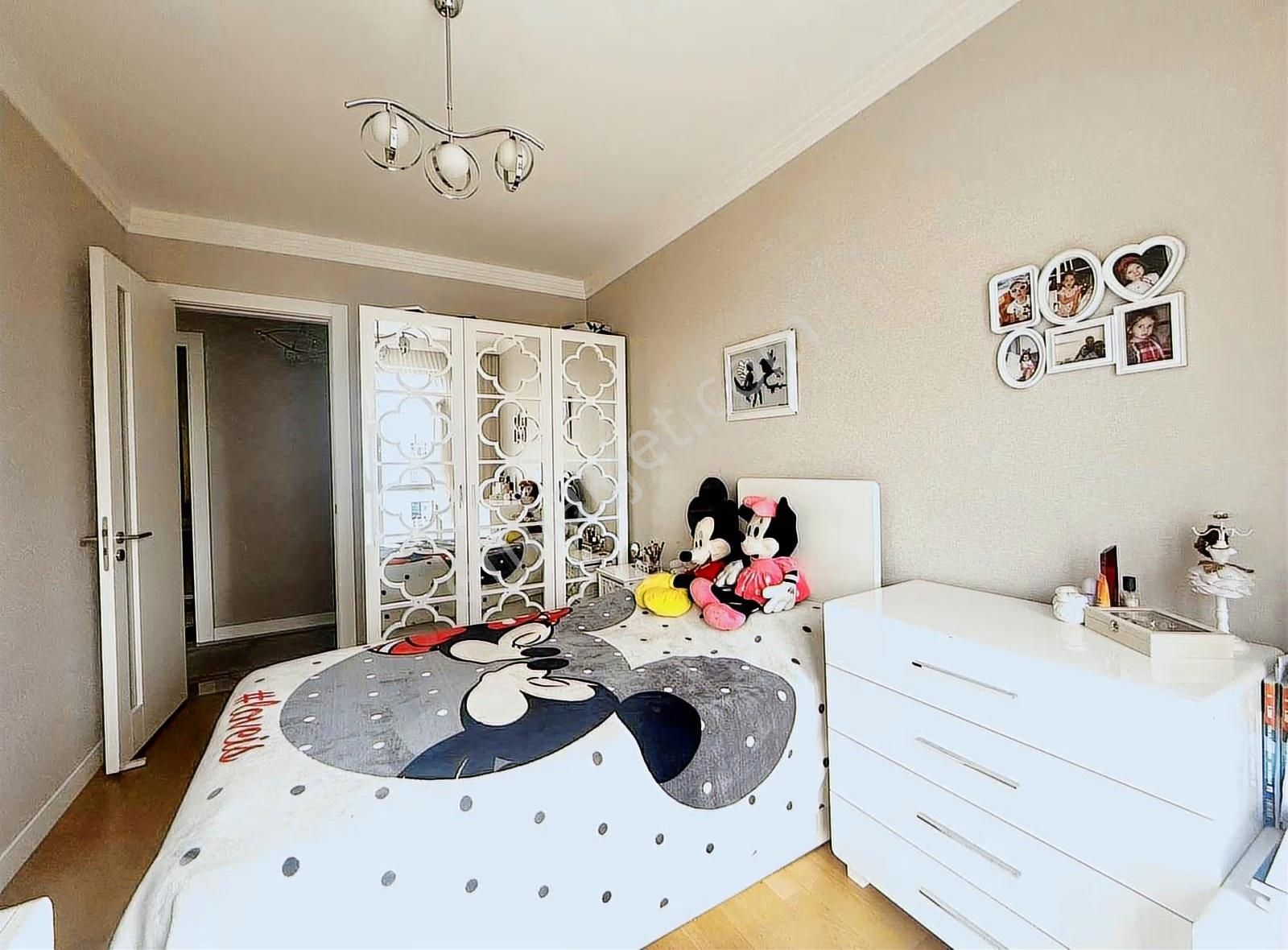 Pogadan Süper Lokasyonda Her Odası Aydınlık Ve Manzaralı 4+1 - Görsel 12