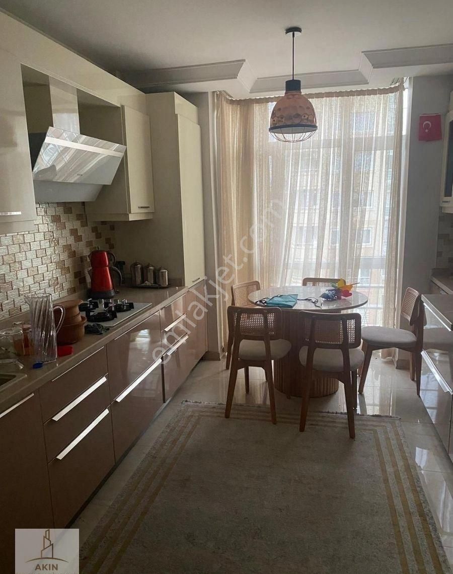 Esenler Kemer Park Evleri 4,5+1 Eşyalı Harika Kiralık Daire - Görsel 16