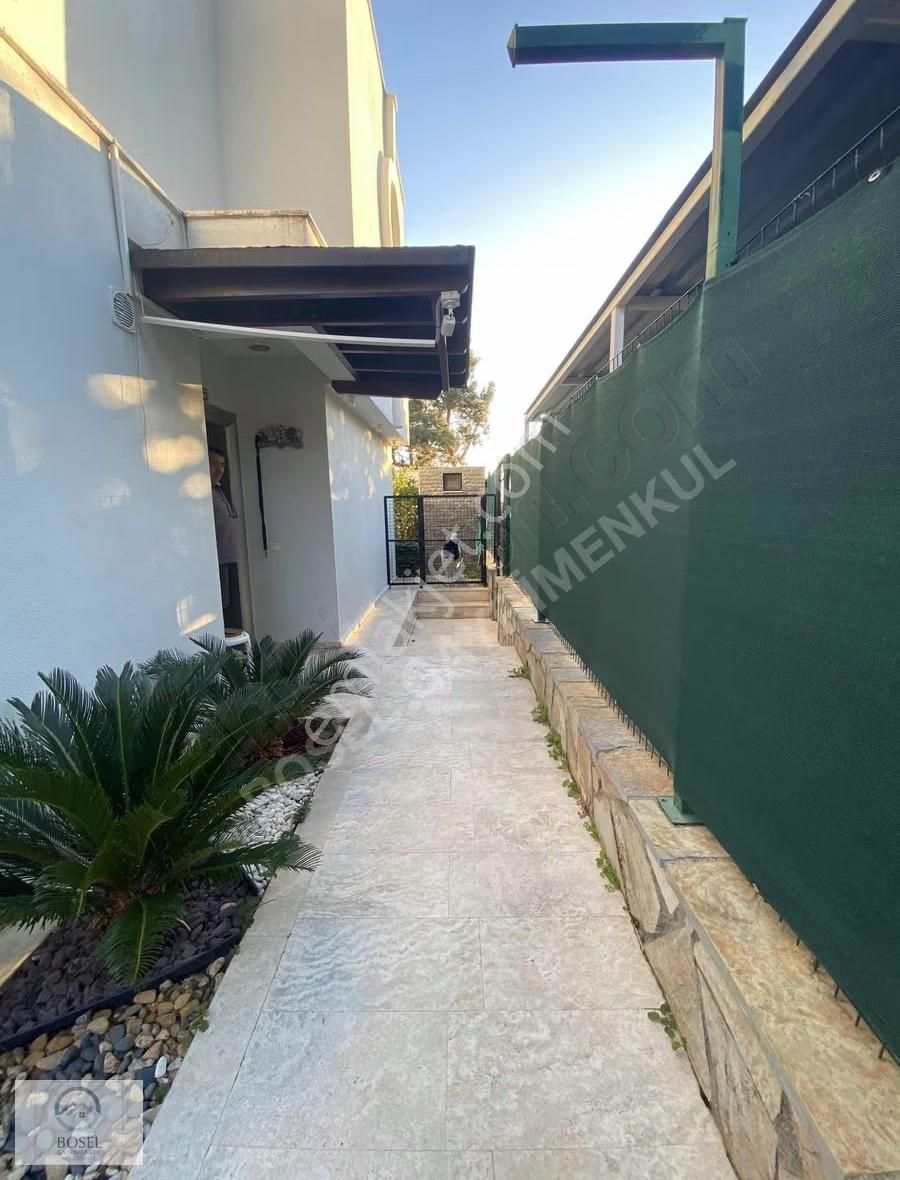 Konacık Satılık Triplex Villa - Görsel 28