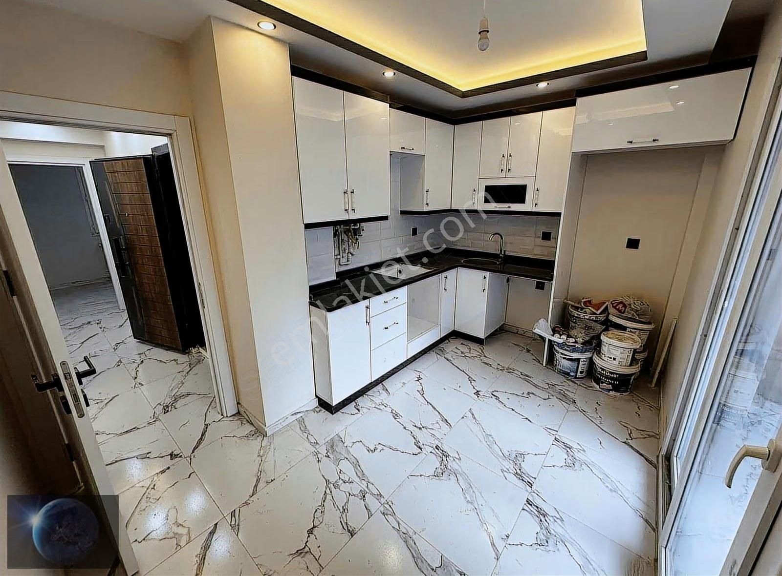 Buca İnönü'de Satılık 3 Katlı Sıfır Müstakil - Görsel 3