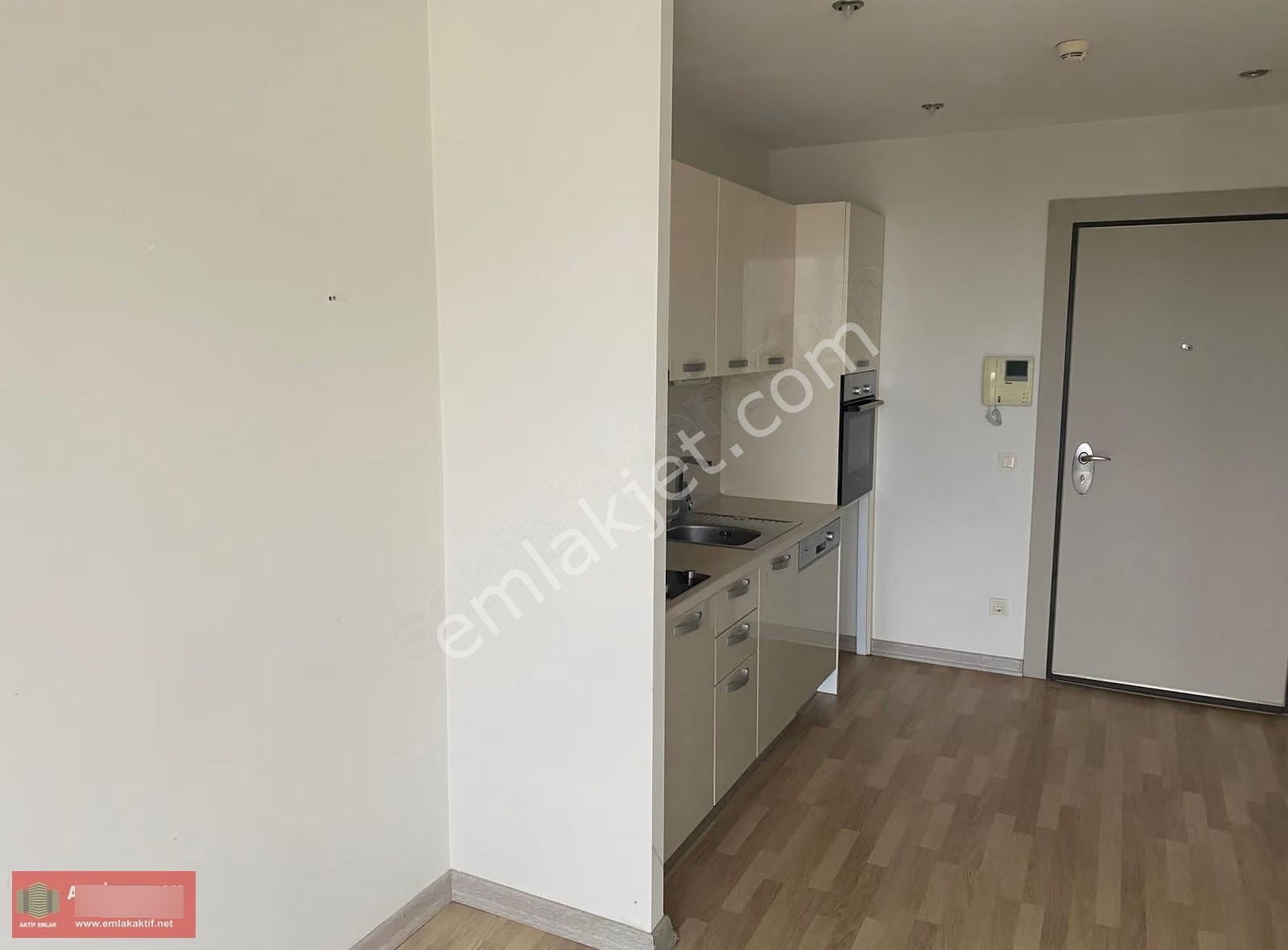 Aktif Emlak'tan Fatih Mh. Evora Park'ta 1+0 Kiralik Daire - Görsel 16