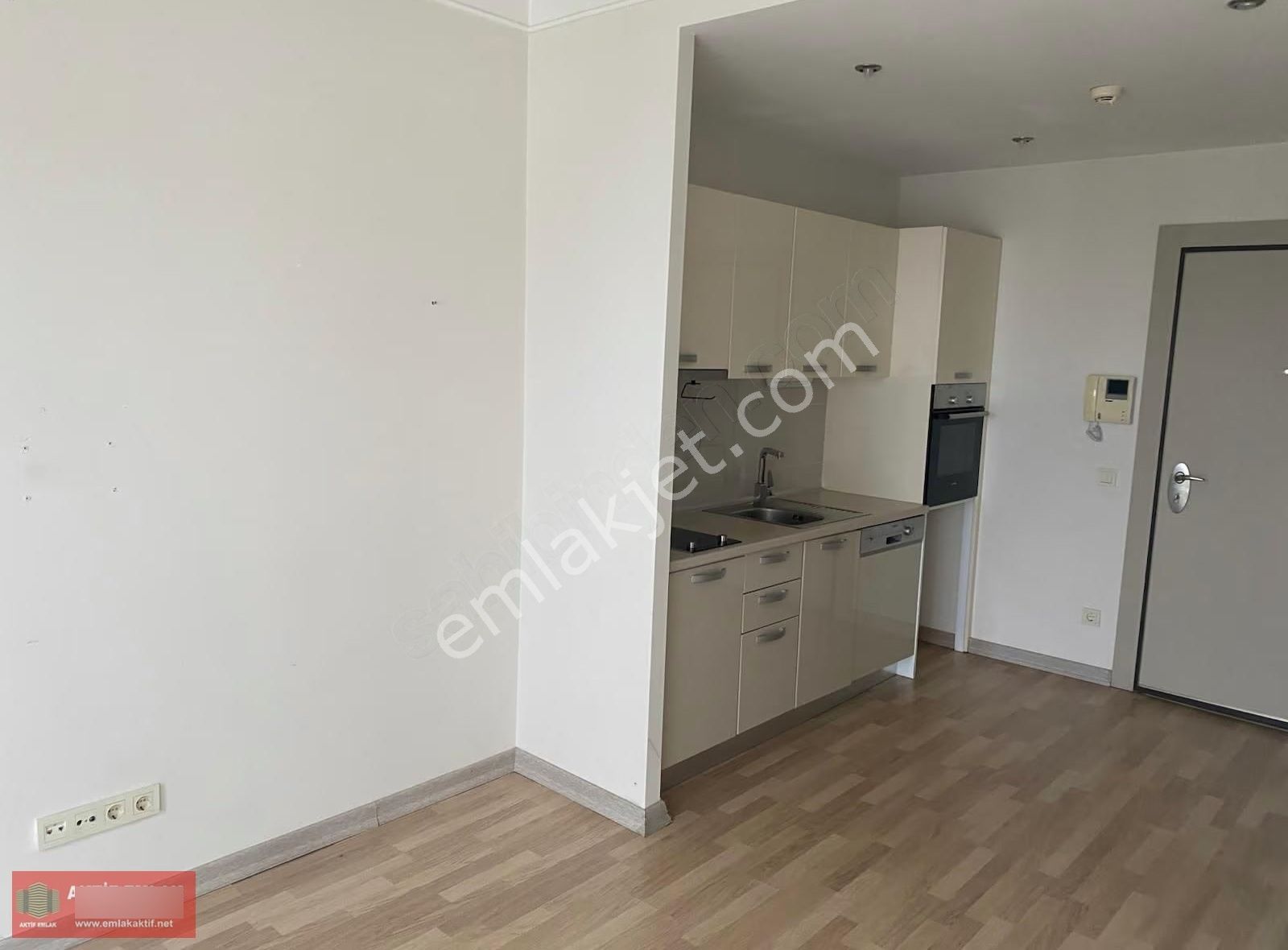 Aktif Emlak'tan Fatih Mh. Evora Park'ta 1+0 Kiralik Daire