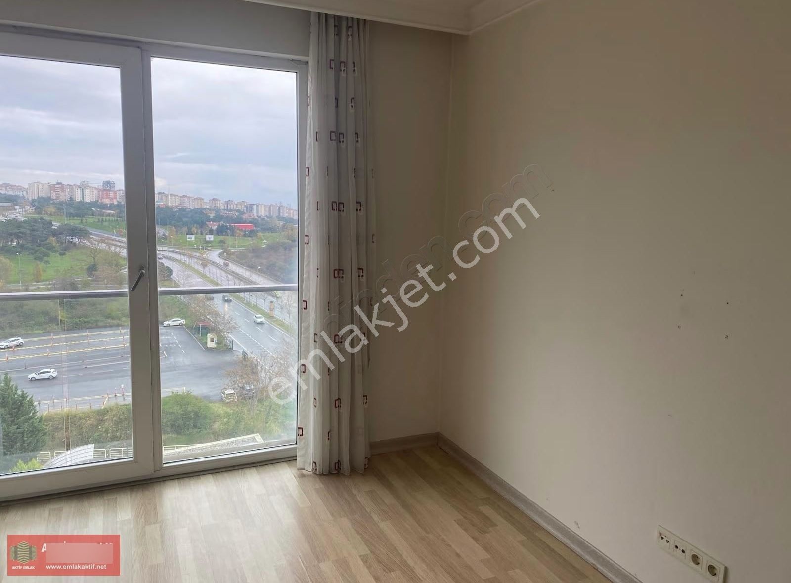 Aktif Emlak'tan Fatih Mh. Evora Park'ta 1+0 Kiralik Daire - Görsel 13