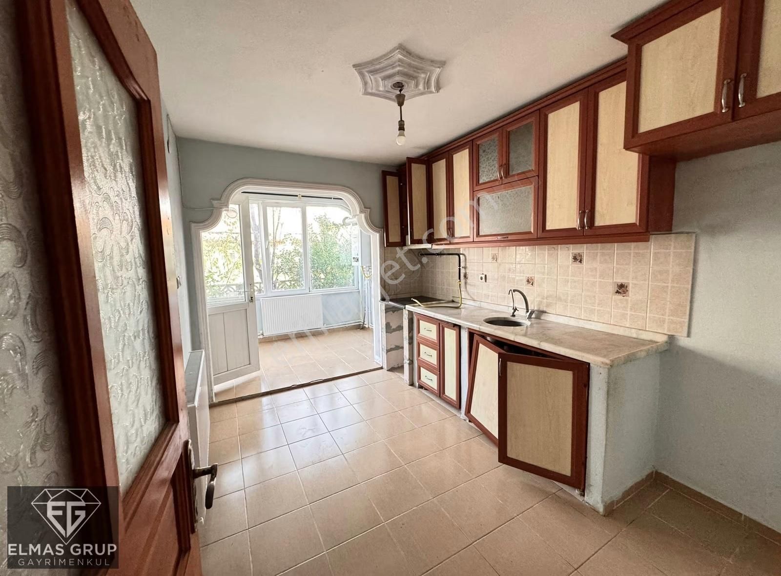 Rustemlerde Mustakil Girişli 2+1 Kiralık Daire - Görsel 2