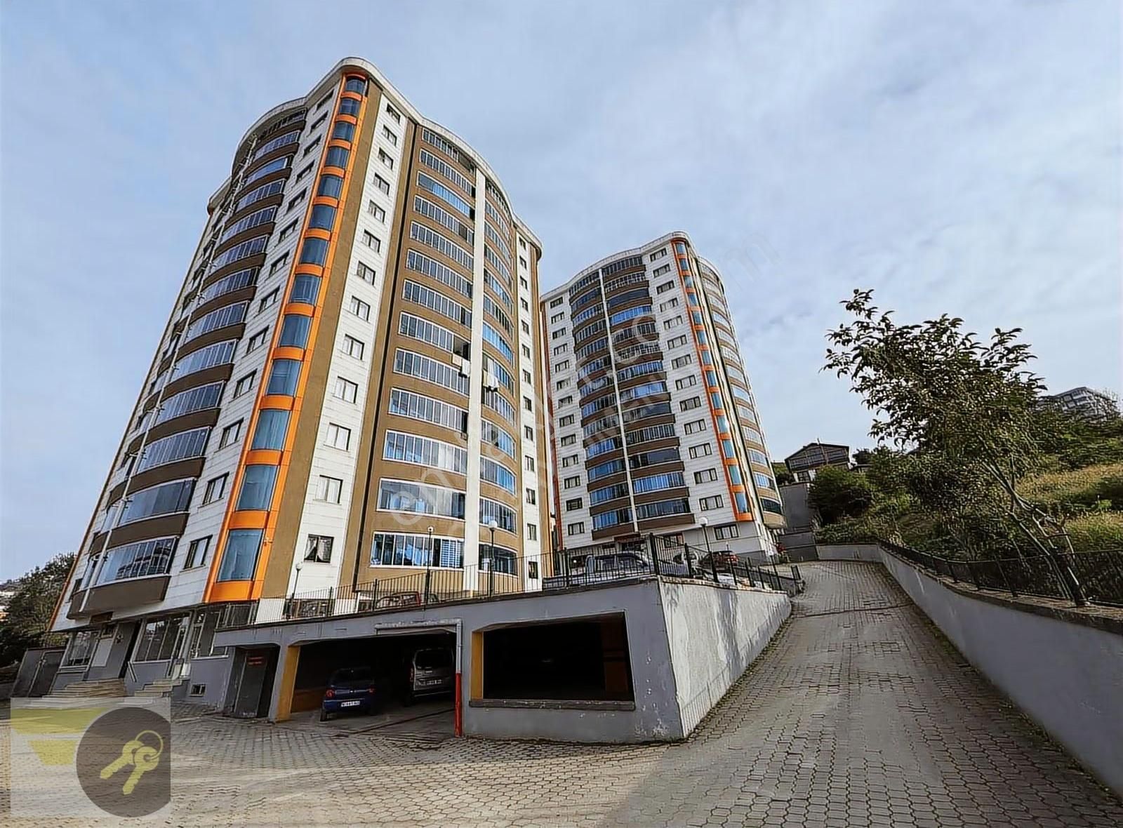 *of Gayrimenkul* Site İçi 1.kat 145m2 3+1 Satılık Fırsat Daire