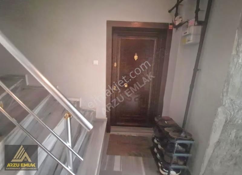 Arzu Emlaktan Yunusemre Mah 2+1 Yüksekgiriş Daire Balkonlu - Görsel 5