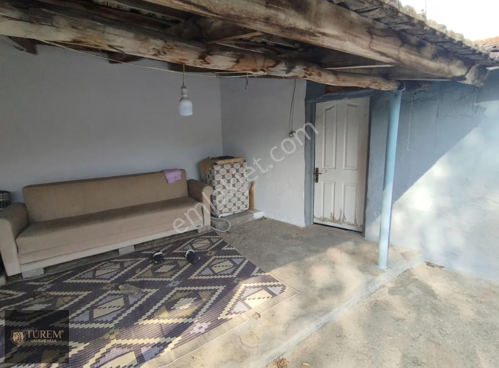 Müstakil Tapulu Ev, Arsa Ve Ahırı Olan Ev 1234 M2 - Görsel 10