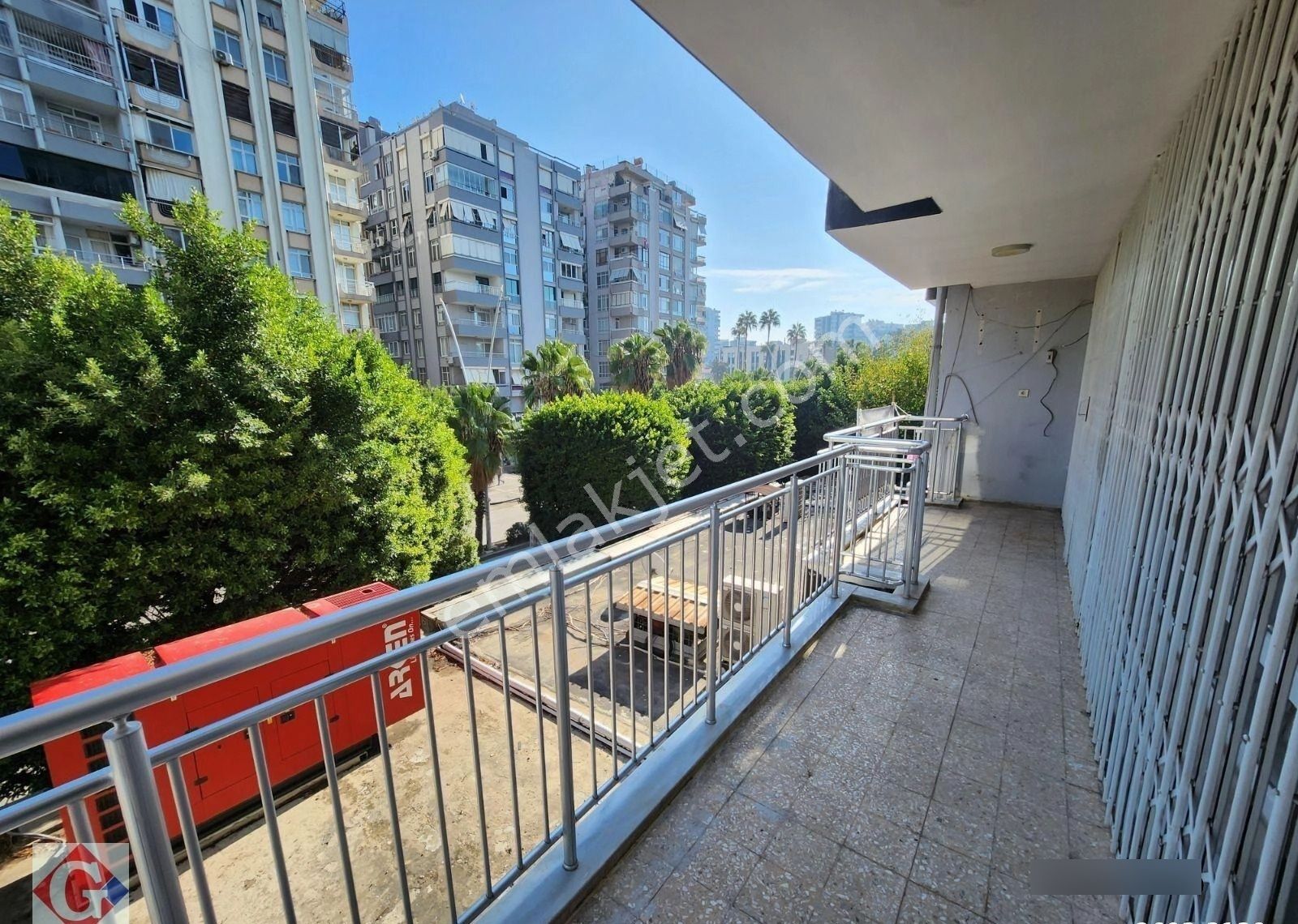 Görgün'den Atatürk Cad. 4+1 250m2 Merk.kal. Otoparklı Daire - Görsel 3