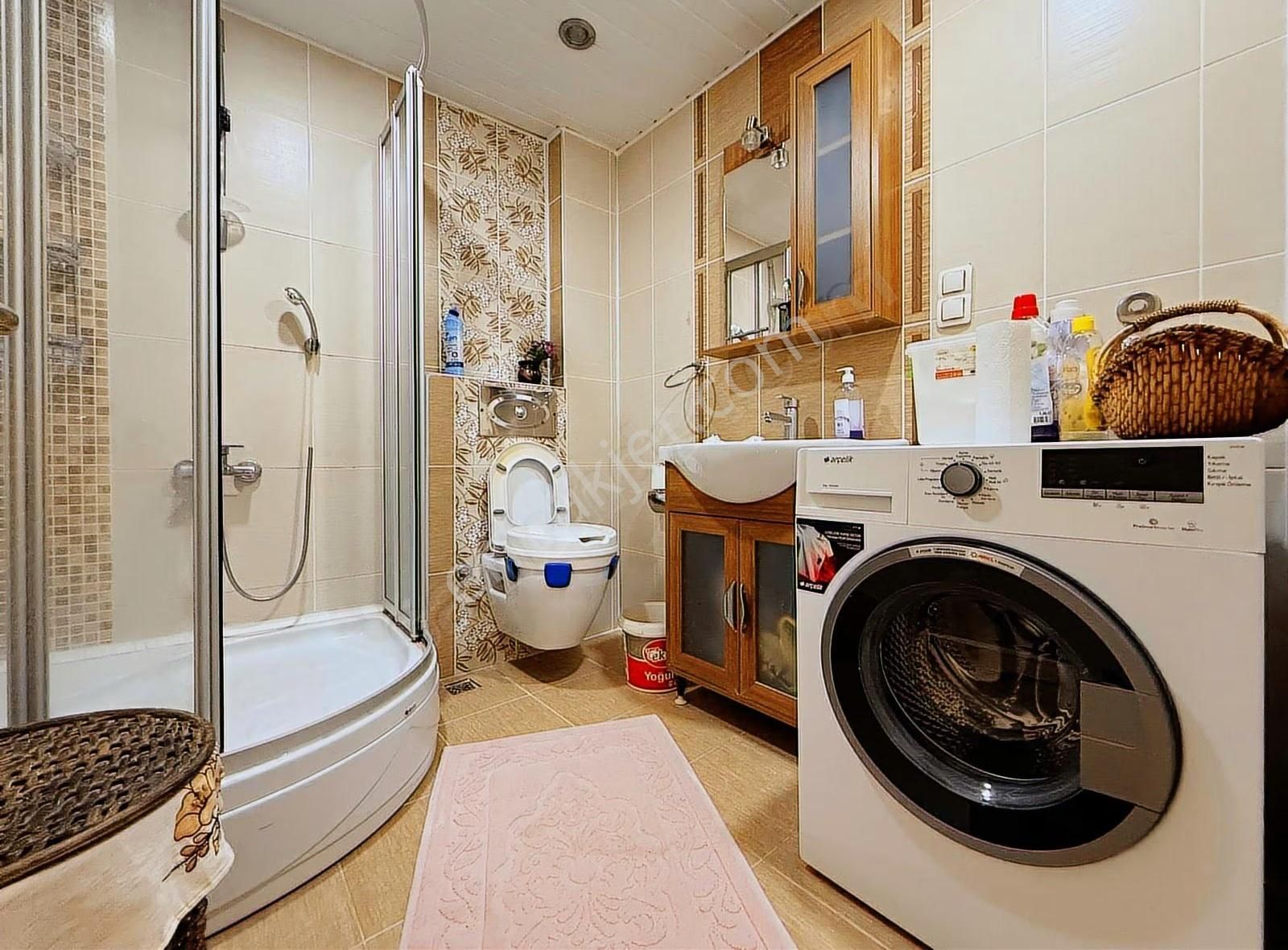 Cumhuriyet Meydanı'nda Deniz Manzaralı Eşyalı 3+1 Kiralık Daire - Görsel 28