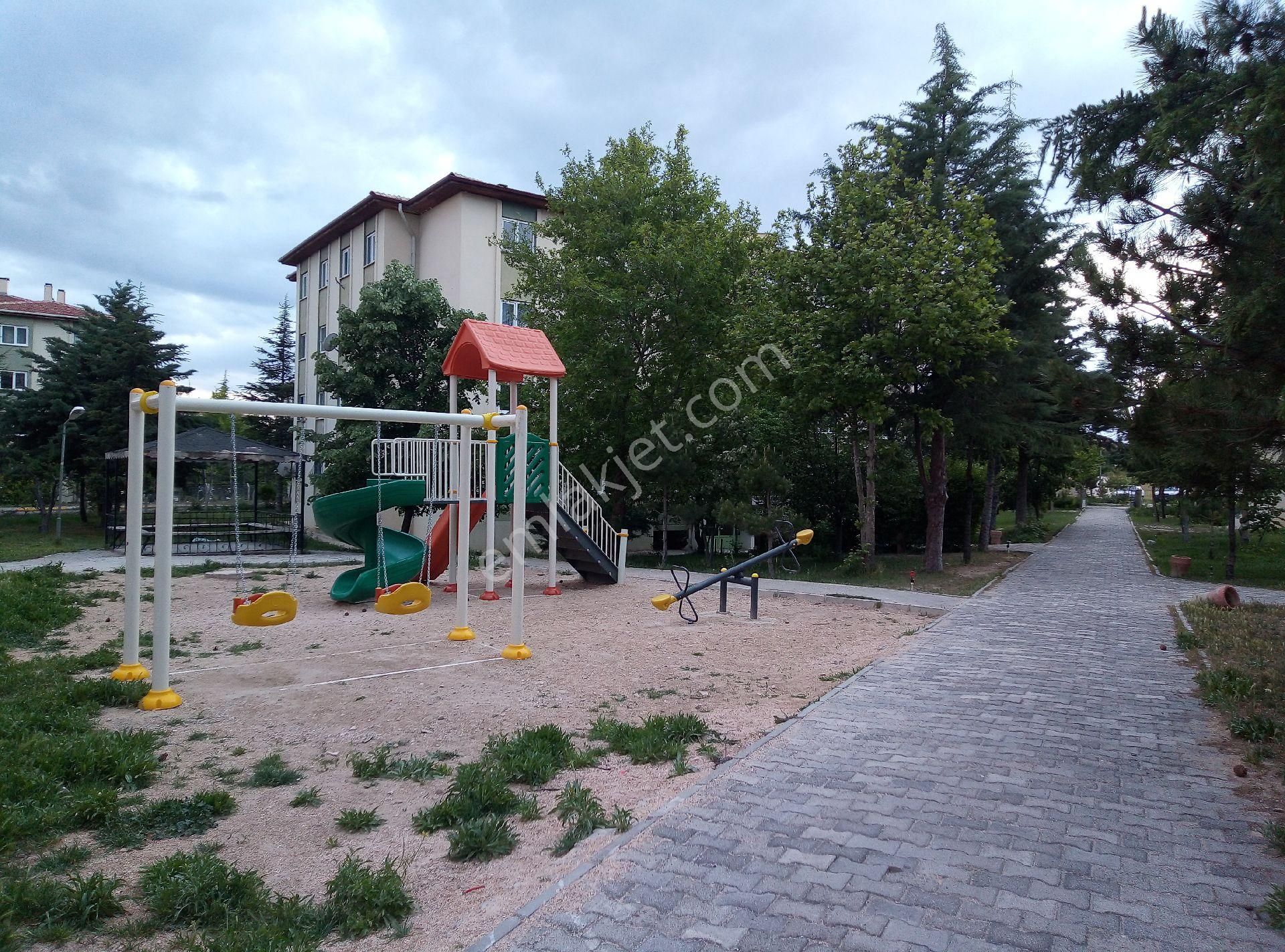 Niğde Bor Toki'de Kaçırılmayacak Acil Satlık 3+1 Ara Kat Daire - Görsel 16