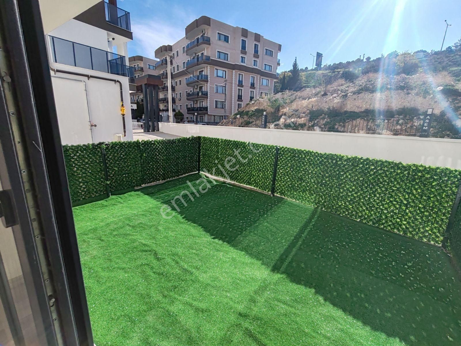 Novuss'dan Güvenlikli Sitede Müstakil Bahçeli Geniş 1+1ev Fırsat - Görsel 13