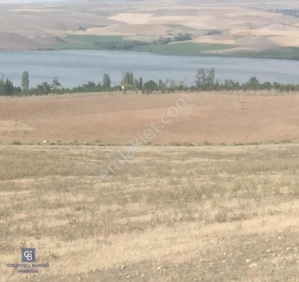 Gölbaşı Karşıyaka'da Göl Kenarı Satılık İmarlı Arsa