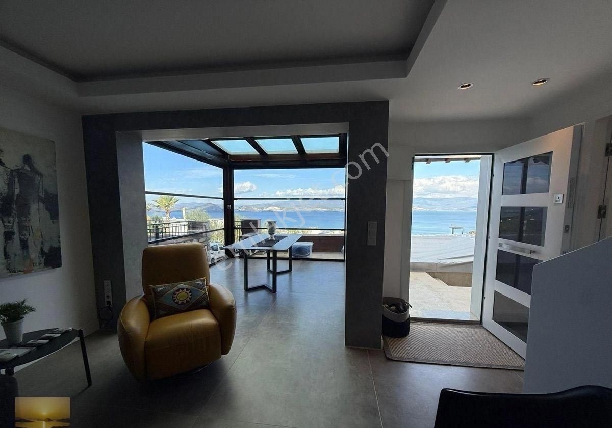 Denize Sıfır Özel Plajlı Sitede Satılık Yeni Ev Full Eşyalı Lüks Villa Bulunmaz Fırsat Özel Havuzlu - Görsel 24