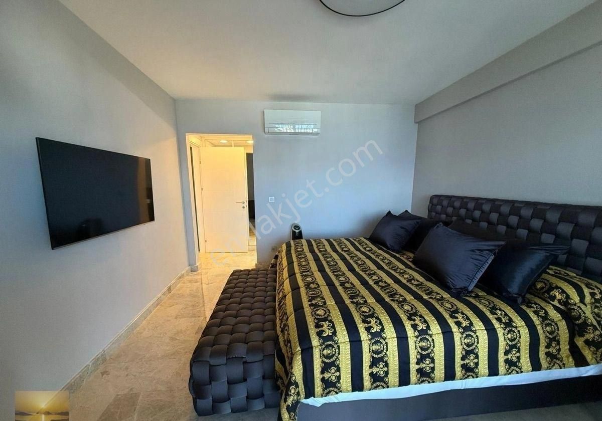 Denize Sıfır Özel Plajlı Sitede Satılık Yeni Ev Full Eşyalı Lüks Villa Bulunmaz Fırsat Özel Havuzlu - Görsel 8