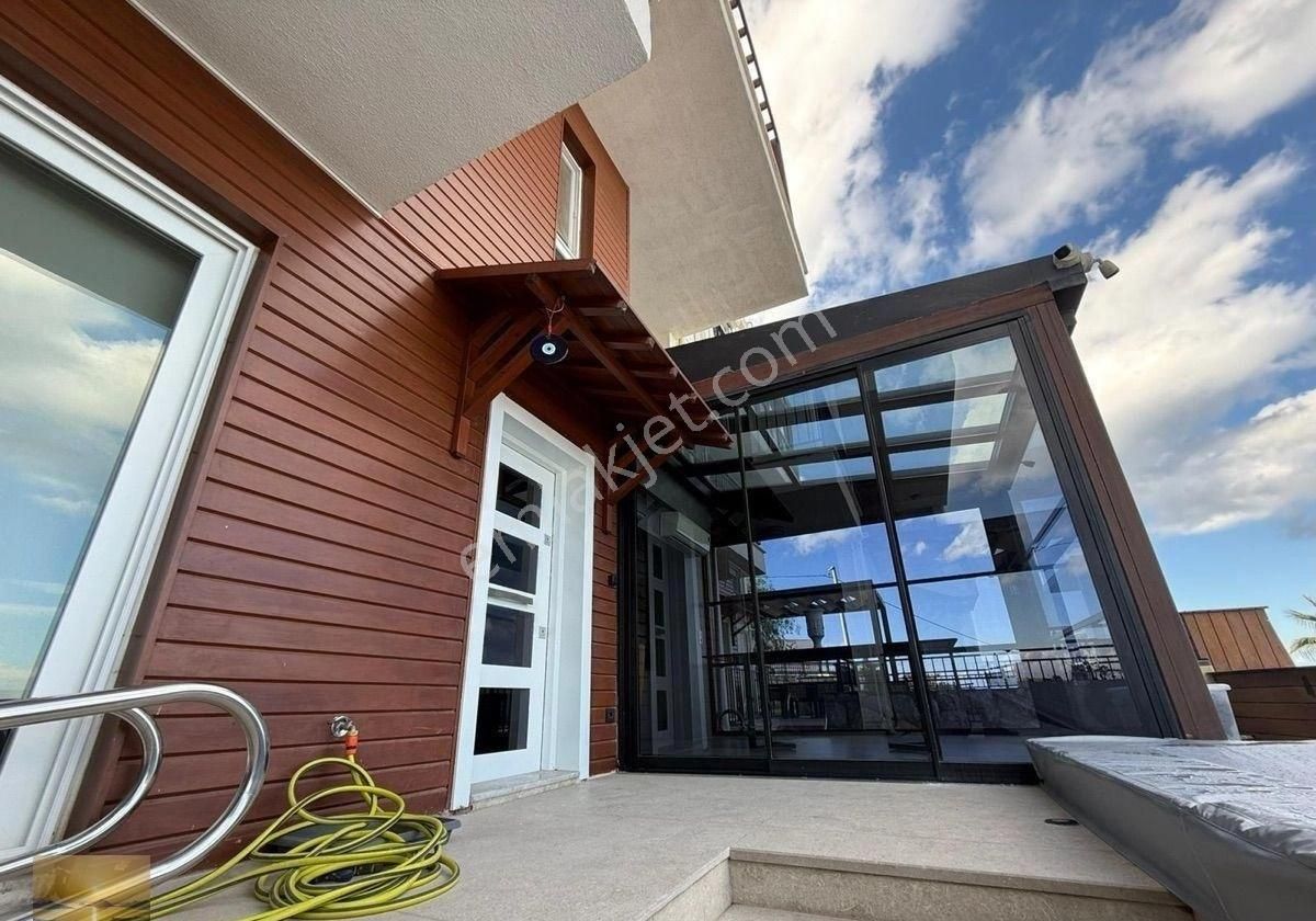 Denize Sıfır Özel Plajlı Sitede Satılık Yeni Ev Full Eşyalı Lüks Villa Bulunmaz Fırsat Özel Havuzlu - Görsel 11