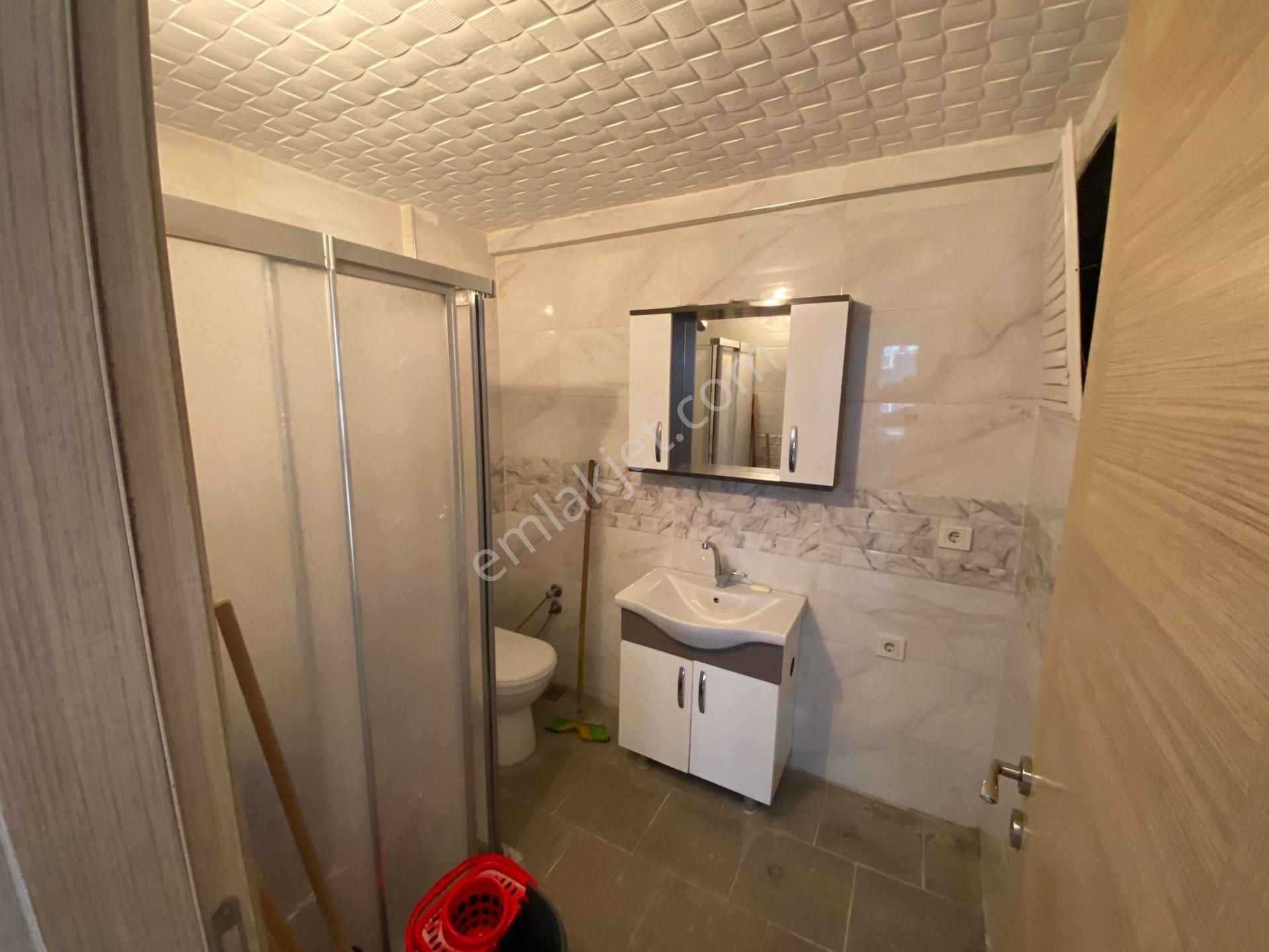 Konak Yavuz Selim Mah.de 2+1 110m2 Ayrı Mutfak Arakat Bakımlı Temiz Kiralık Daire - Görsel 18