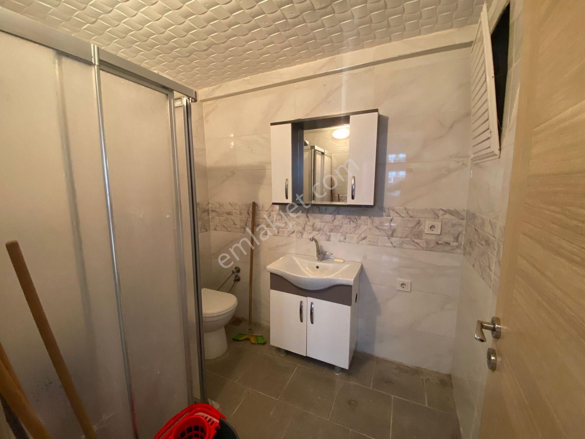 Konak Yavuz Selim Mah.de 2+1 110m2 Ayrı Mutfak Arakat Bakımlı Temiz Kiralık Daire - Görsel 19