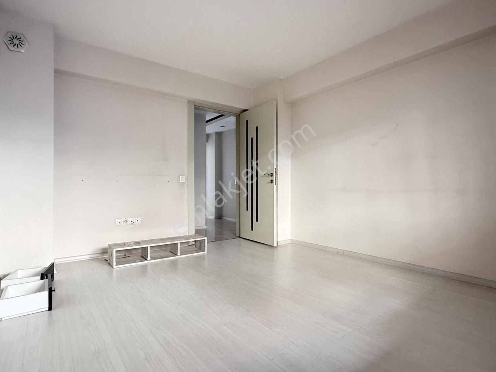 Binyapıdan İstiklal Caddesinde 3+1 Ara Kat Lüks Daire ! - Görsel 21