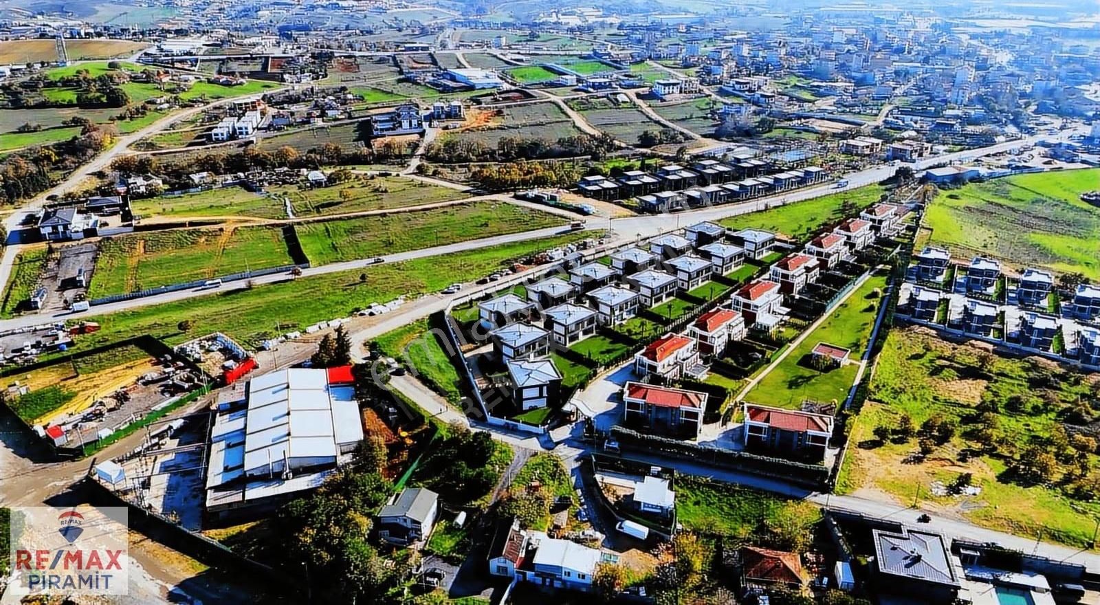 Tuzla Tepeörende Prestıjlı Sıtede 6+1 Lüks Vılla Genış Bahçe - Görsel 9