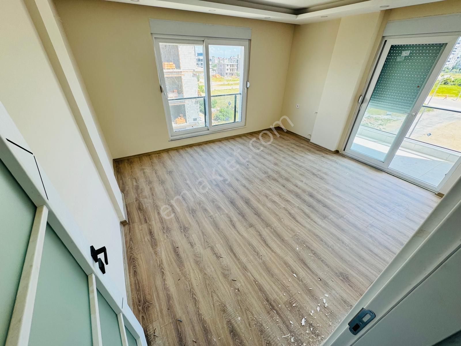 Aydoğmuşta Ulaşım Yakını İskanlı Asansörlü Ara Kat 2+1 - Görsel 9