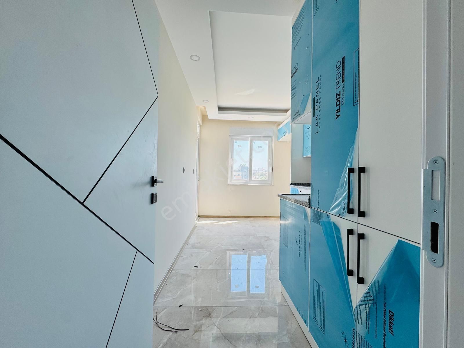 Aydoğmuşta Ulaşım Yakını İskanlı Asansörlü Ara Kat 2+1 - Görsel 7