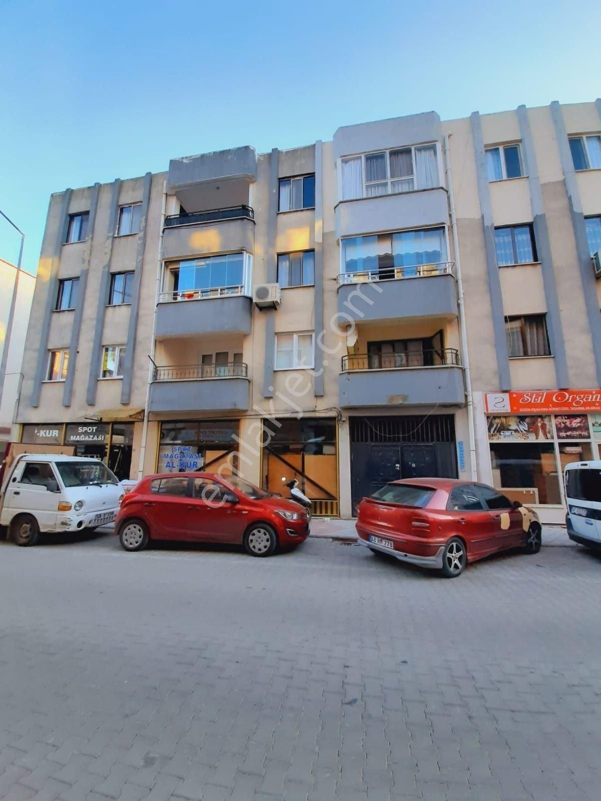 Dalaman Merkez'de Satılık 3+1 Kapalı Mutfak Daire Kod:5599