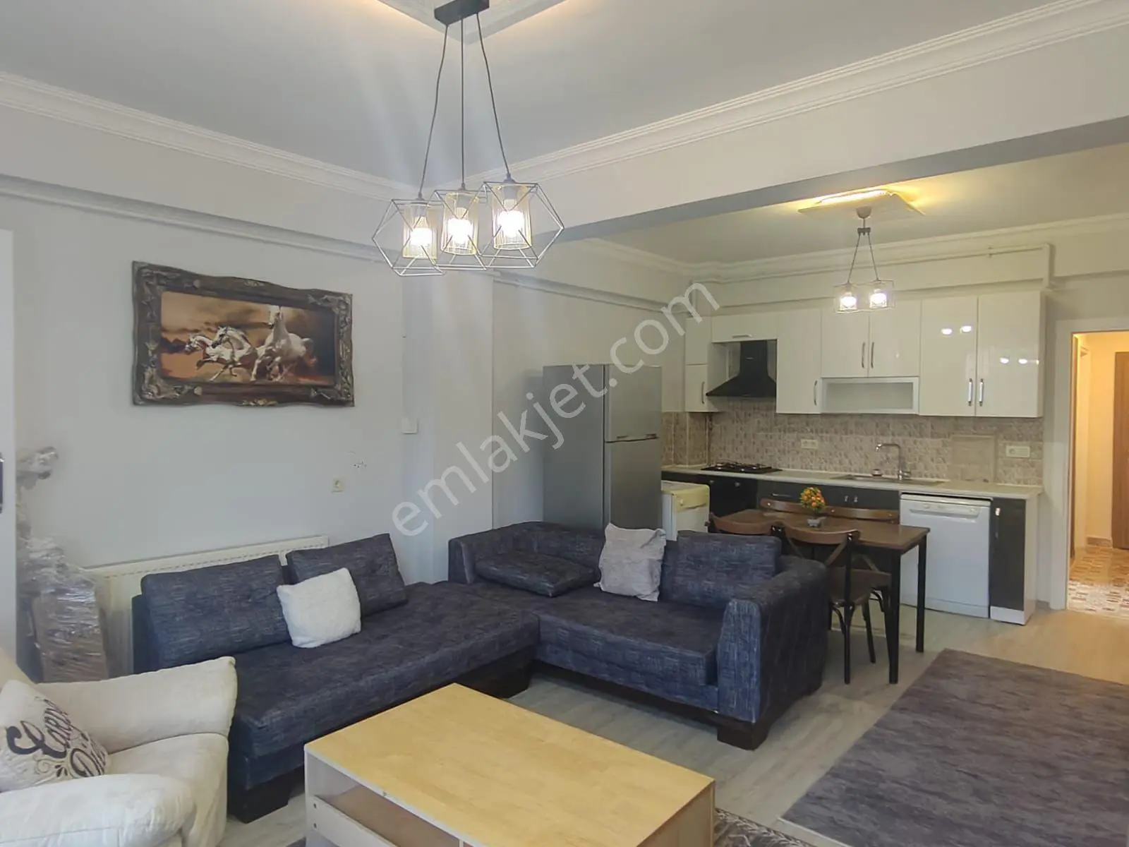 Muradiye Mahallesi Karali Bölgesi Site İçi 🏡 ✅1+1 60 M2 3 Katlının Yüksek Zemini - Görsel 3