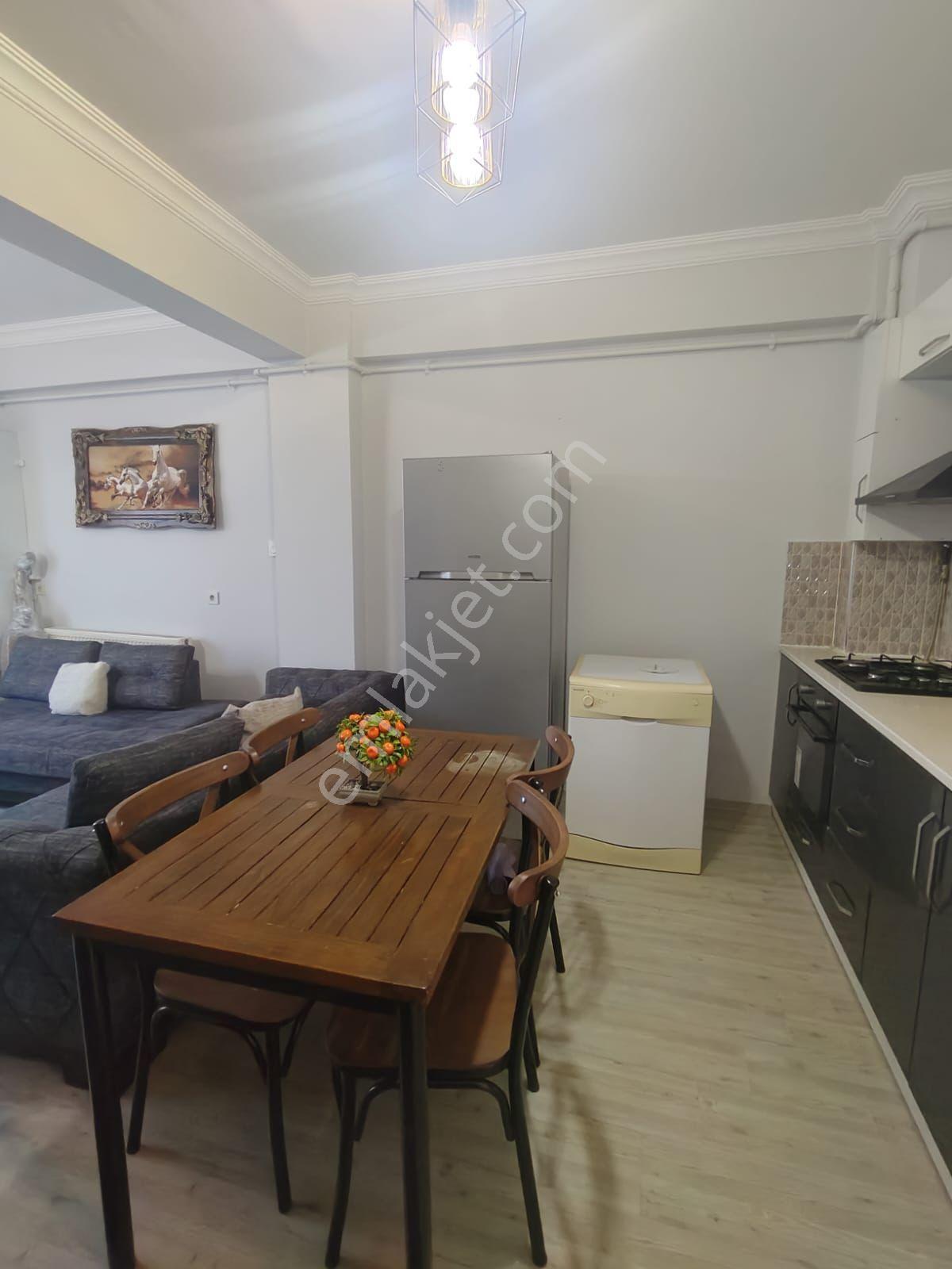 Muradiye Mahallesi Karali Bölgesi Site İçi 🏡 ✅1+1 60 M2 3 Katlının Yüksek Zemini - Görsel 8