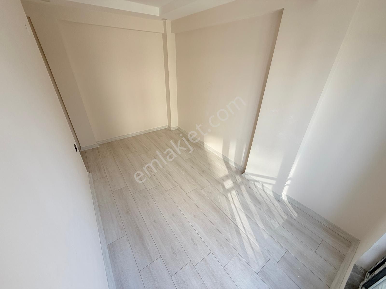 Havuzlu Site İçi Ulaşıma Yakın Pazar Market Yanı 2+1 - Görsel 19