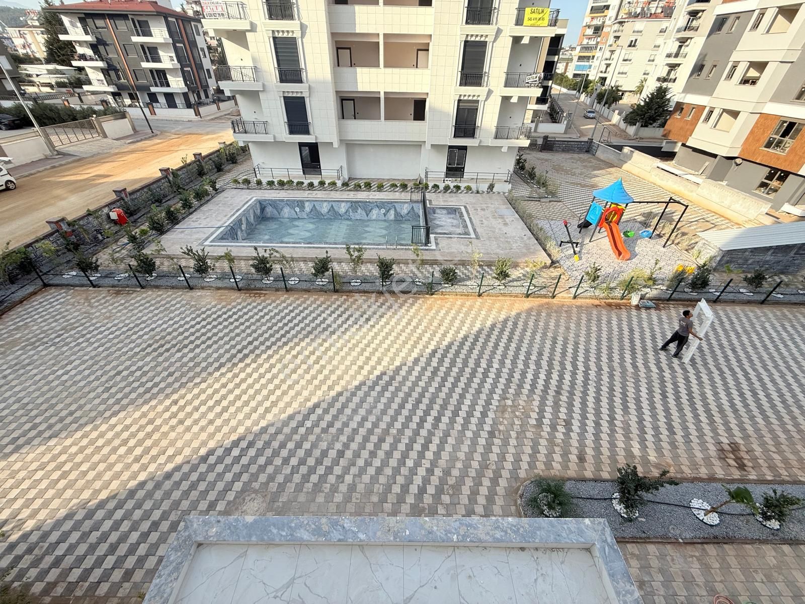 Havuzlu Site İçi Ulaşıma Yakın Pazar Market Yanı 2+1 - Görsel 21