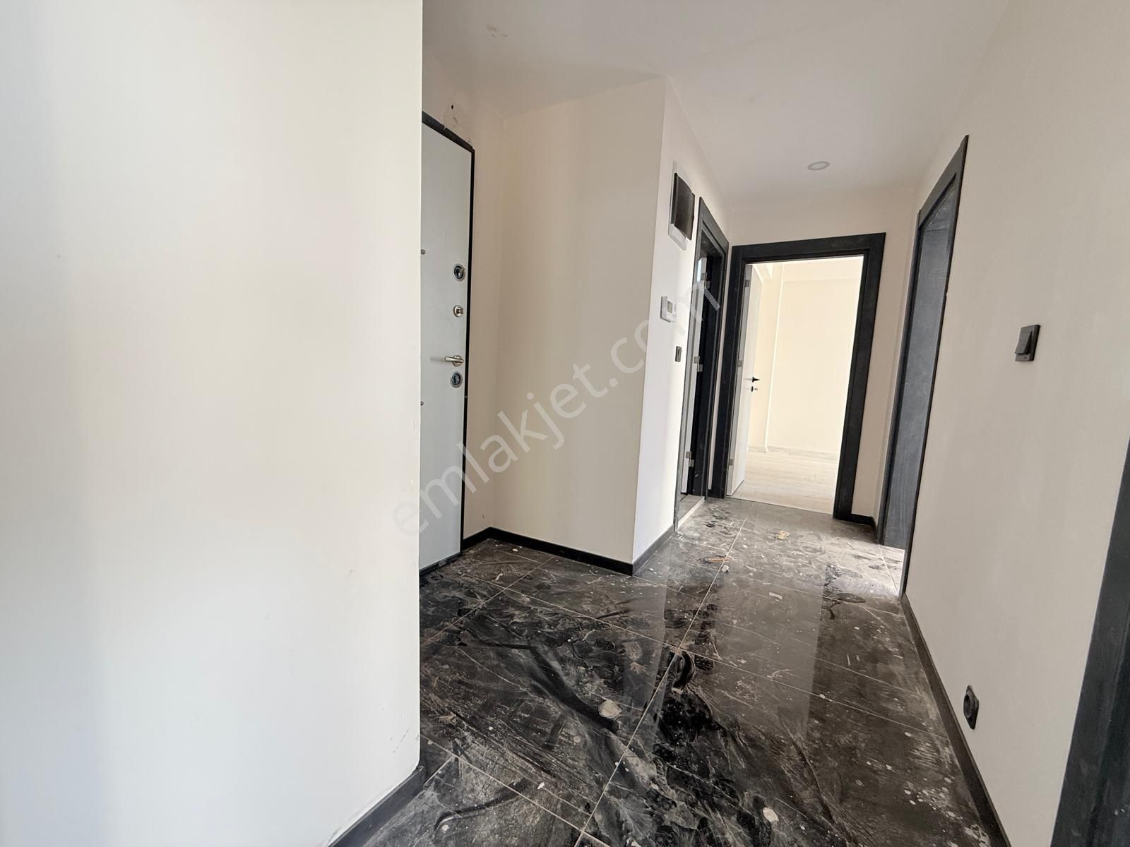 Havuzlu Site İçi Ulaşıma Yakın Pazar Market Yanı 2+1 - Görsel 23