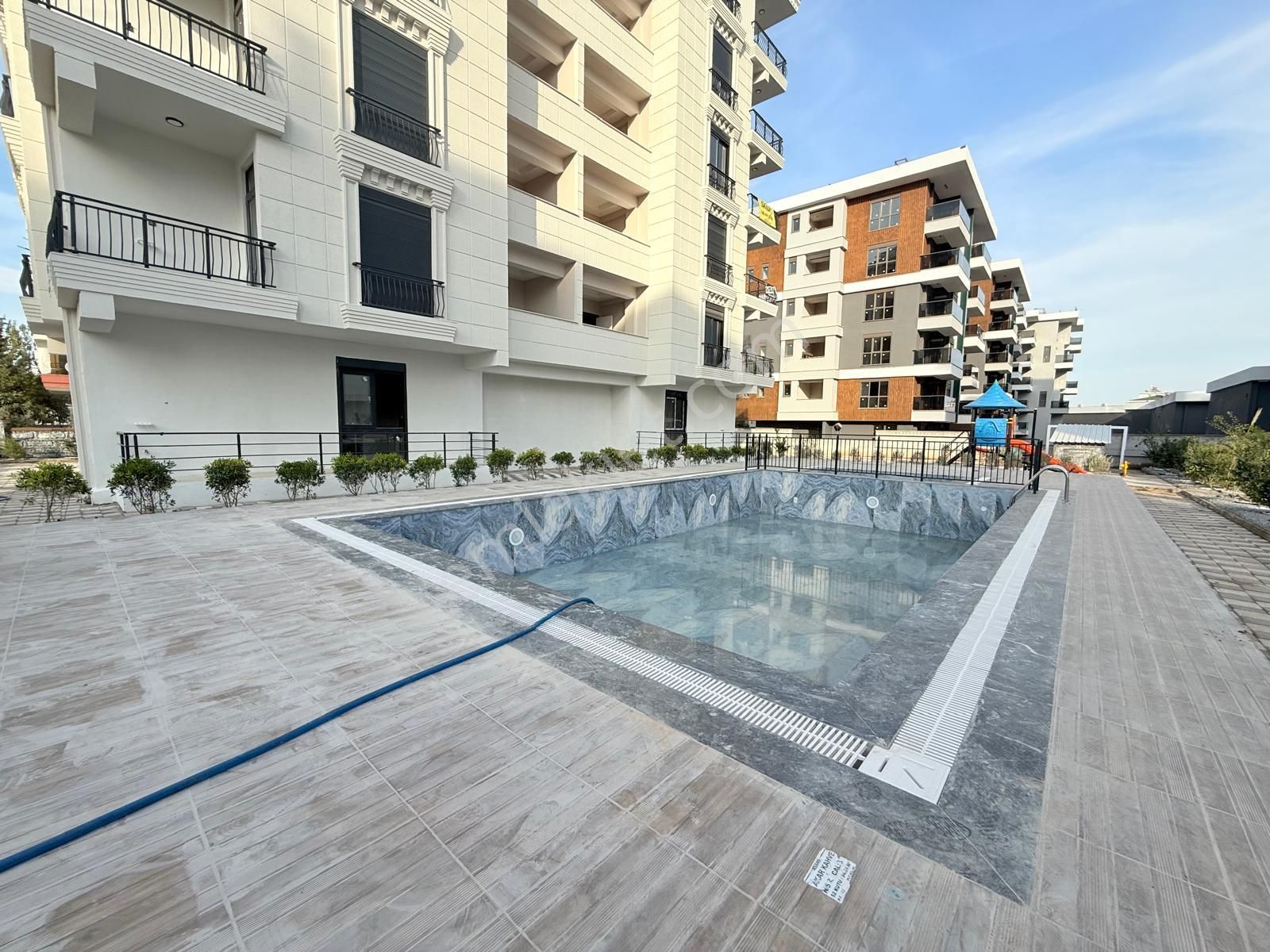 Havuzlu Site İçi Ulaşıma Yakın Pazar Market Yanı 2+1 - Görsel 28