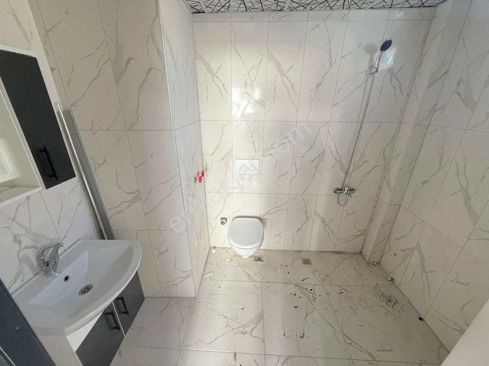 Havuzlu Site İçi Ulaşıma Yakın Pazar Market Yanı 2+1 - Görsel 13