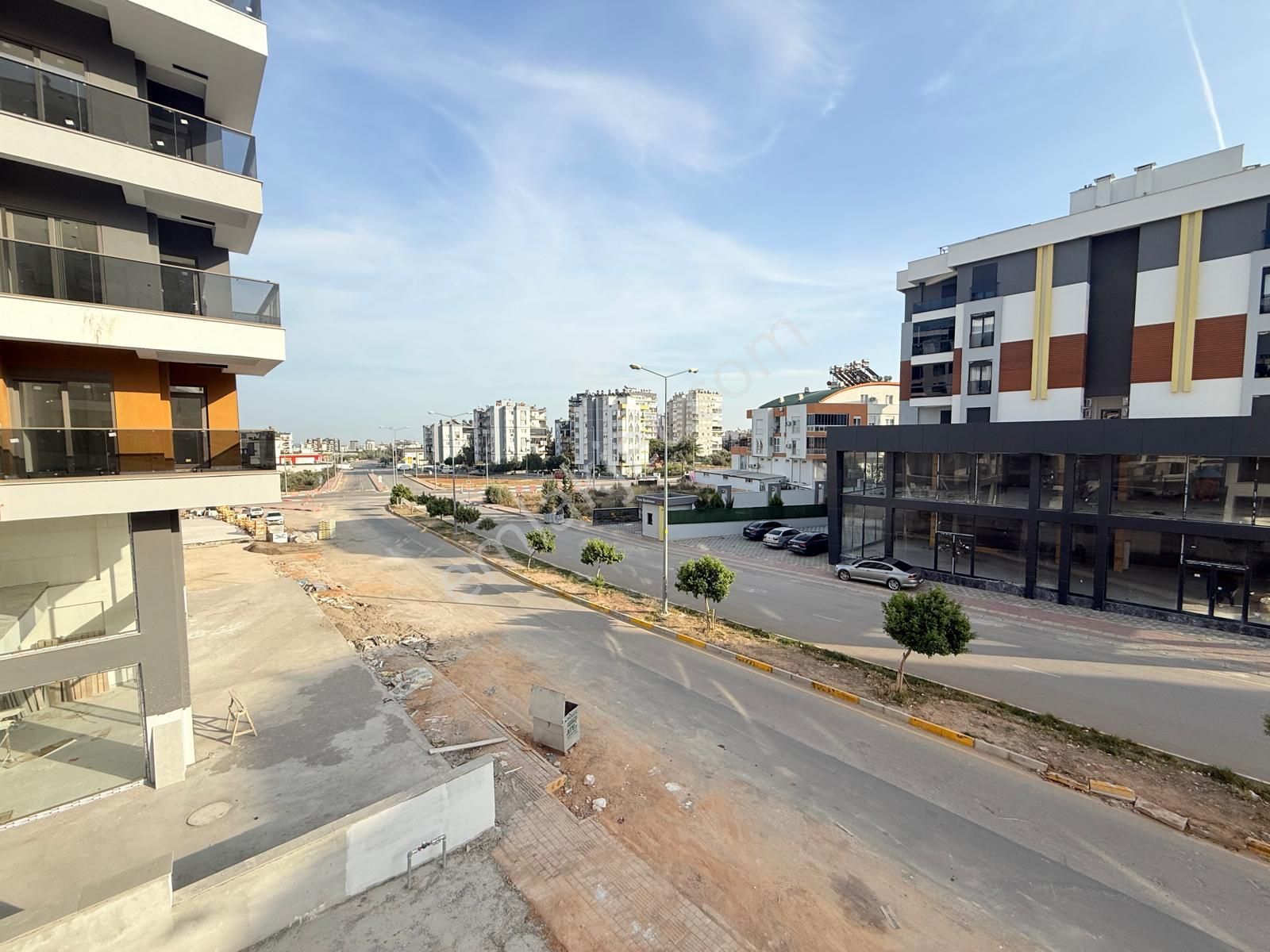 Havuzlu Site İçi Ulaşıma Yakın Pazar Market Yanı 2+1 - Görsel 4