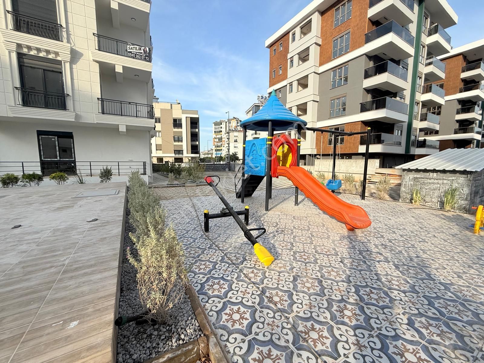 Havuzlu Site İçi Ulaşıma Yakın Pazar Market Yanı 2+1 - Görsel 29