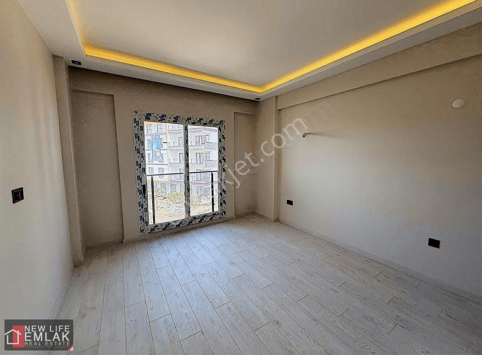 Kuşadası Merkezde Uygun Fiyatlı 3+1 Satılık Daire - Görsel 9