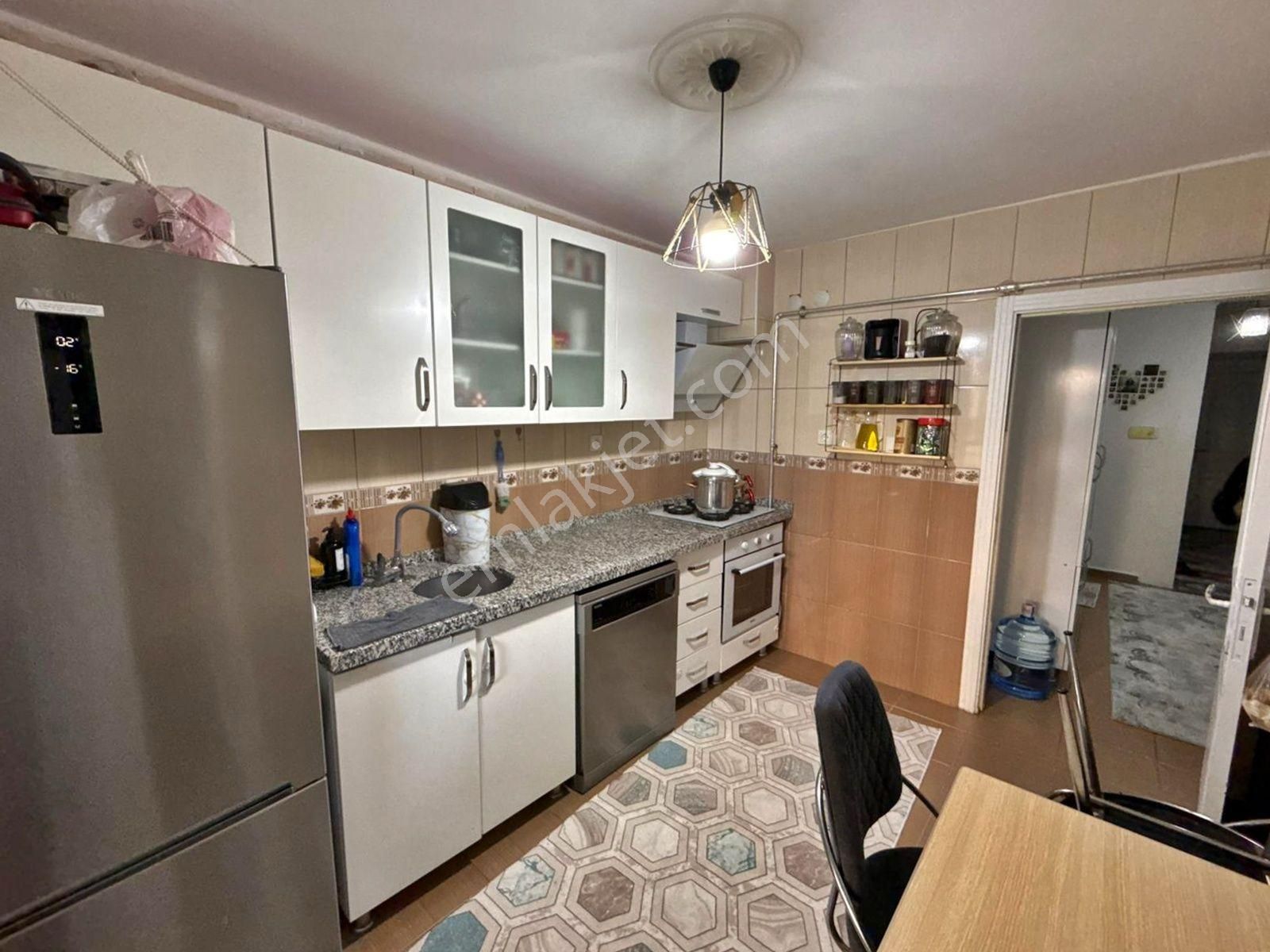 Tüm Cepheler Açık! Hocalı Cad.yakını Asansörlü Görülmeye Değer.