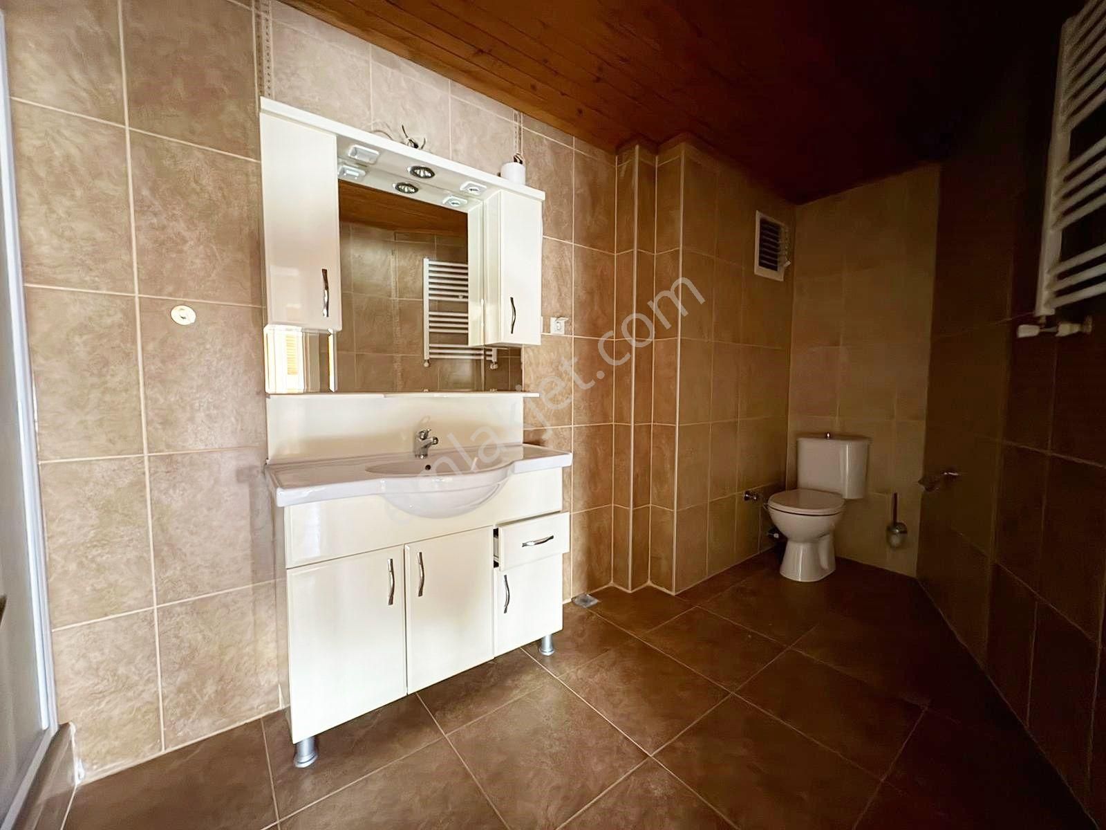 Mudanya Güzelyalı Cadde Üzeri Satılık Dubleks 5+1 Daire - Görsel 5