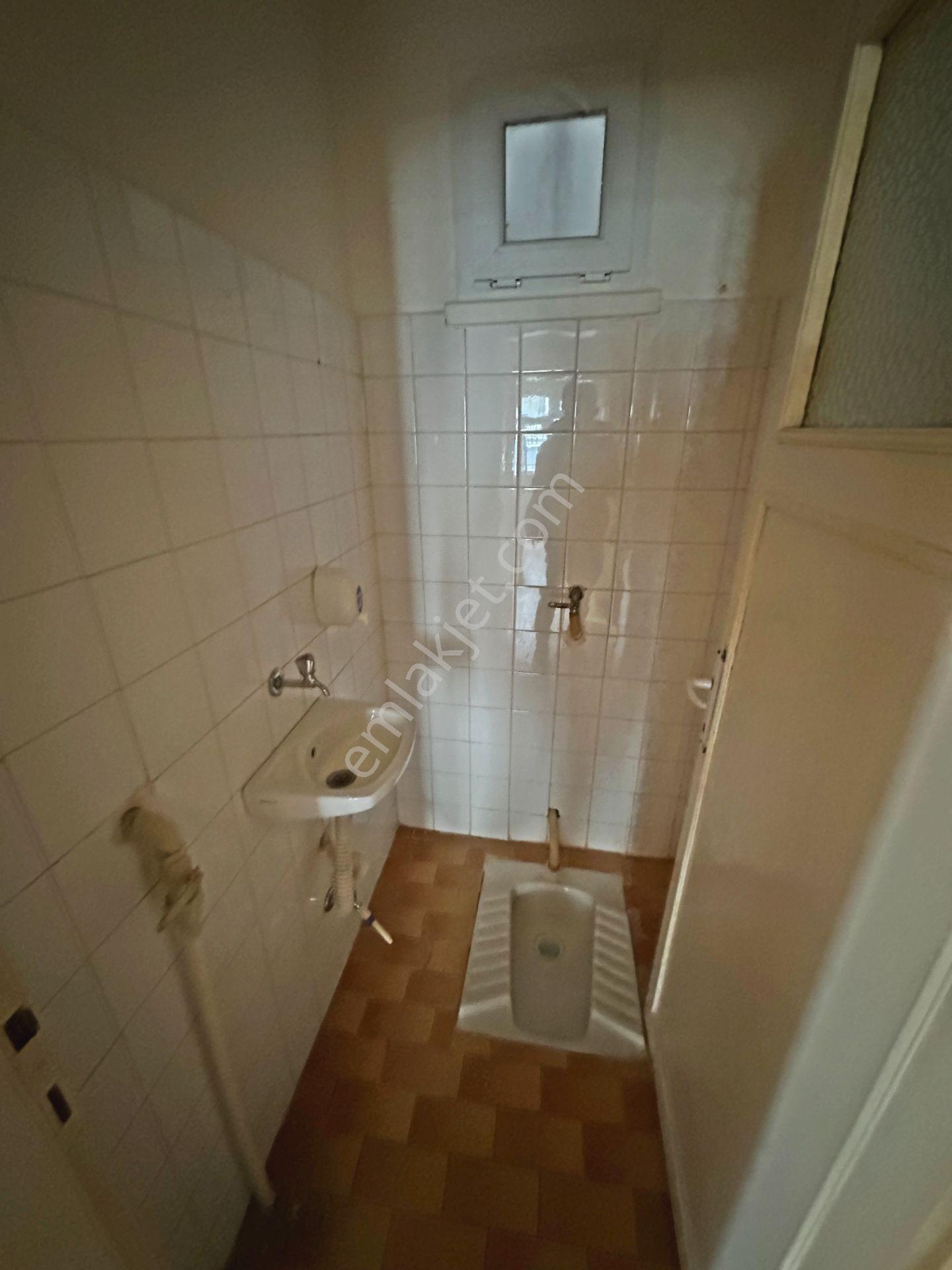 Abidinpaşa Mahallesinde Katta Manzaralı 3+1 Satılık Daire - Görsel 15