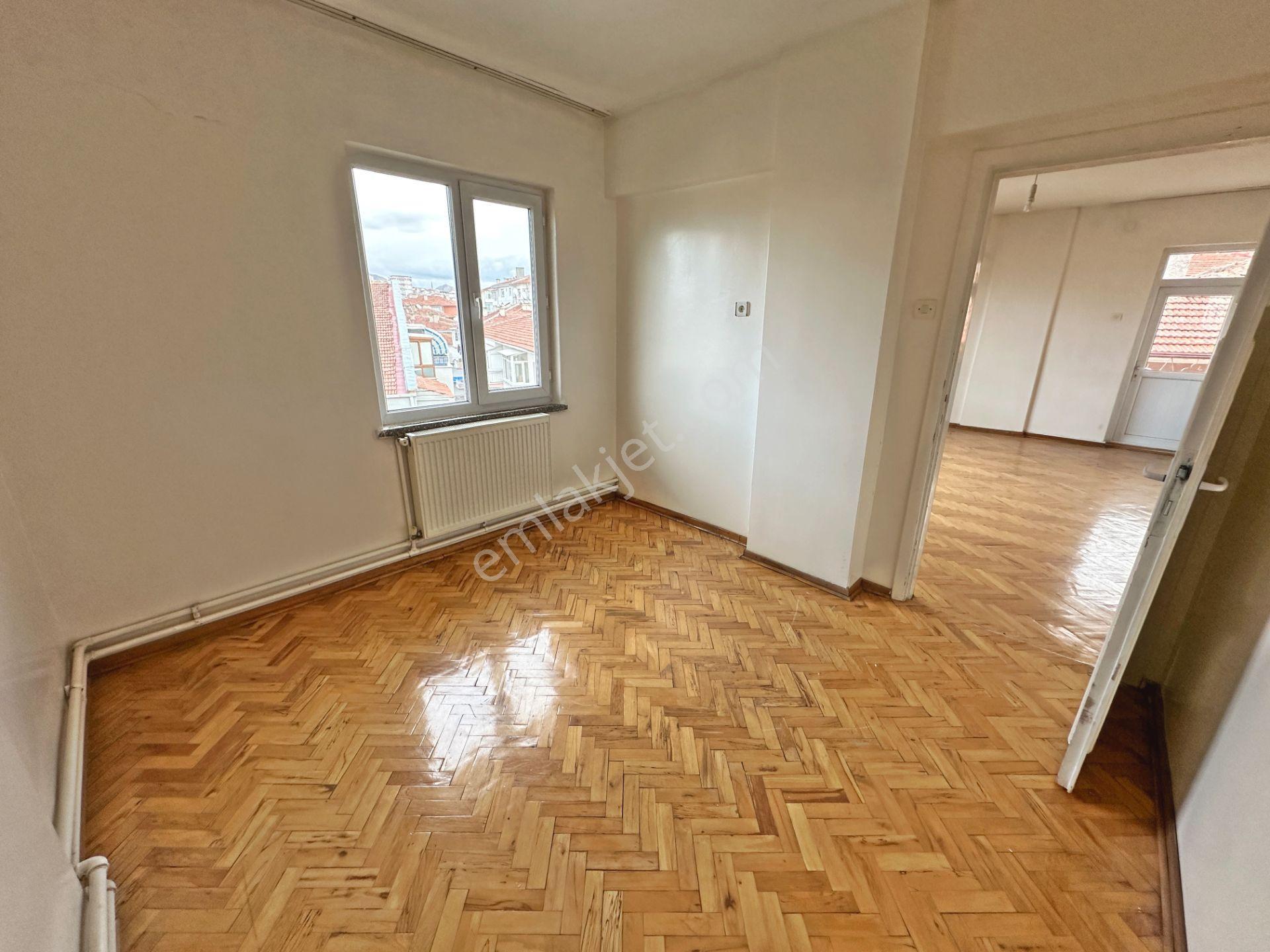 Abidinpaşa Mahallesinde Katta Manzaralı 3+1 Satılık Daire - Görsel 10
